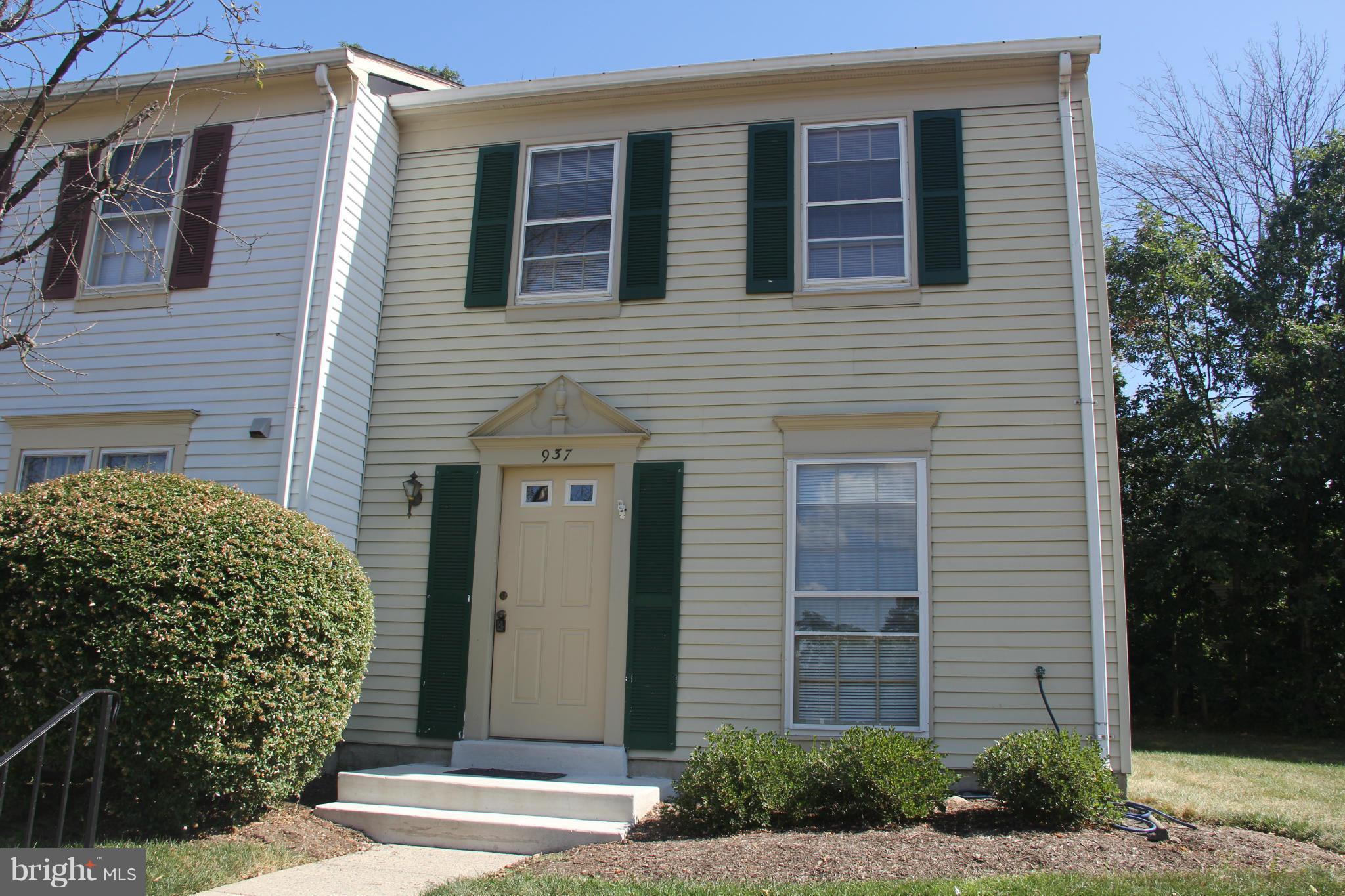 Discover your ideal living space in this charming End unit townhouse located in the heart of Sterling, VA. With three spacious bedrooms and 1.5 bathrooms, this home offers ample room for relaxation and productivity. The well-designed layout maximizes comfort and convenience, making it perfect for anyone seeking a peaceful retreat. Enjoy the modern amenities, including air conditioning to keep you cool during those warm summer months, ensuring a comfortable atmosphere year-round.

The inviting living area is perfect for entertaining or unwinding after a long day. The kitchen is equipped with essential appliances, making meal preparation a breeze. A washer and dryer are conveniently located within the unit, allowing for easy laundry days without the hassle of shared facilities. The townhouse is situated in a desirable community, providing access to nearby parks, shopping, and dining options, enhancing your lifestyle with convenience and leisure.

This smoke-free residence ensures a clean and healthy environment, allowing you to fully enjoy your living space. Don't miss the opportunity to make this townhouse your new home. Schedule a viewing today and experience the perfect blend of comfort, style, and convenience that awaits you in Sterling, VA. Your dream townhouse is just a visit away!  Updated Kitchen Maple Cabinets, Granite Counters and Brand-new Bathroom!  Brand-new w/w carpeting! New interior Doors,  Freshly Painted!   New windows to be installed before end of month, New Dishwasher! Water  and trash removal included in rent.   Summer outdoor Pool membership included!