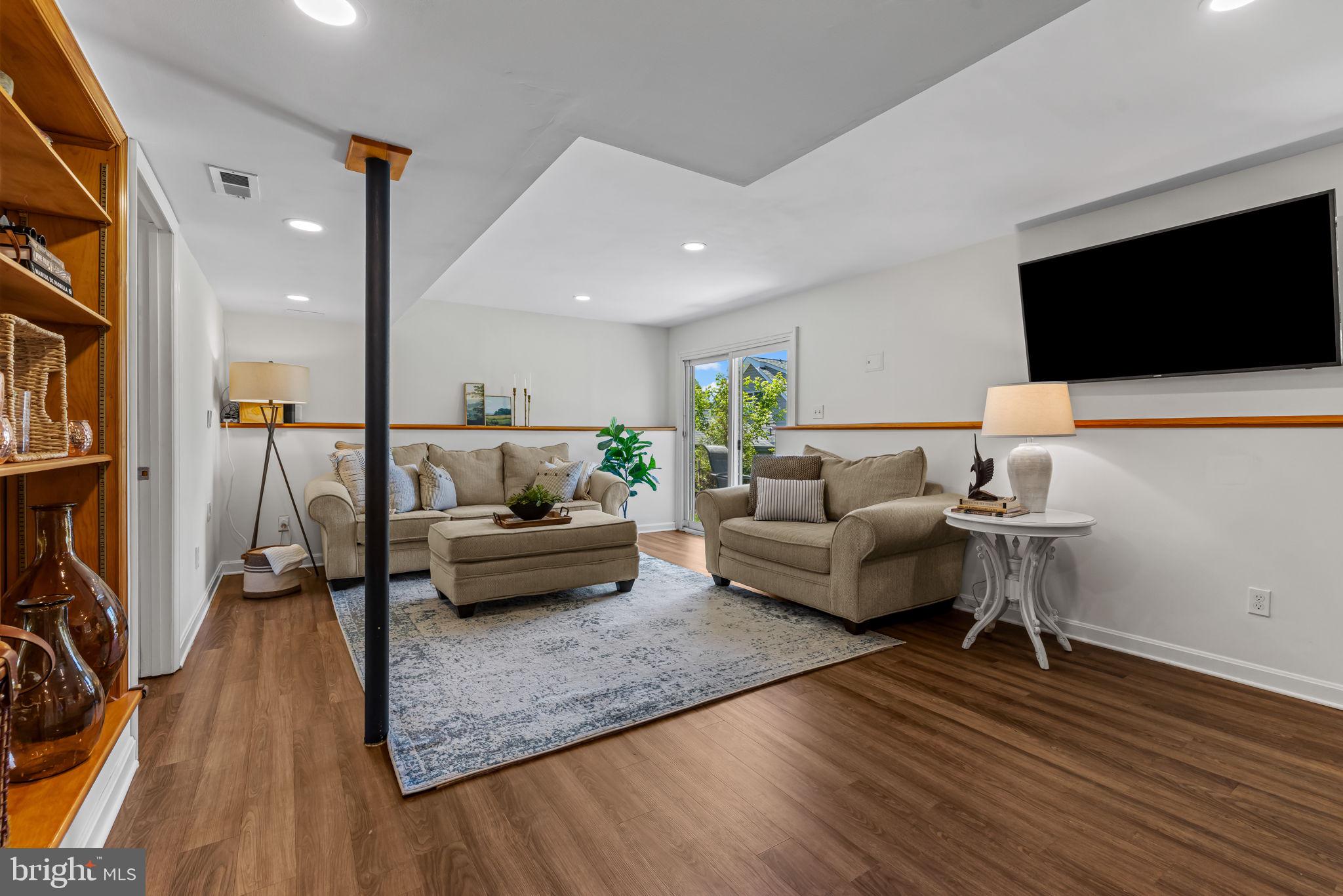 DOWNTOWN - Residential