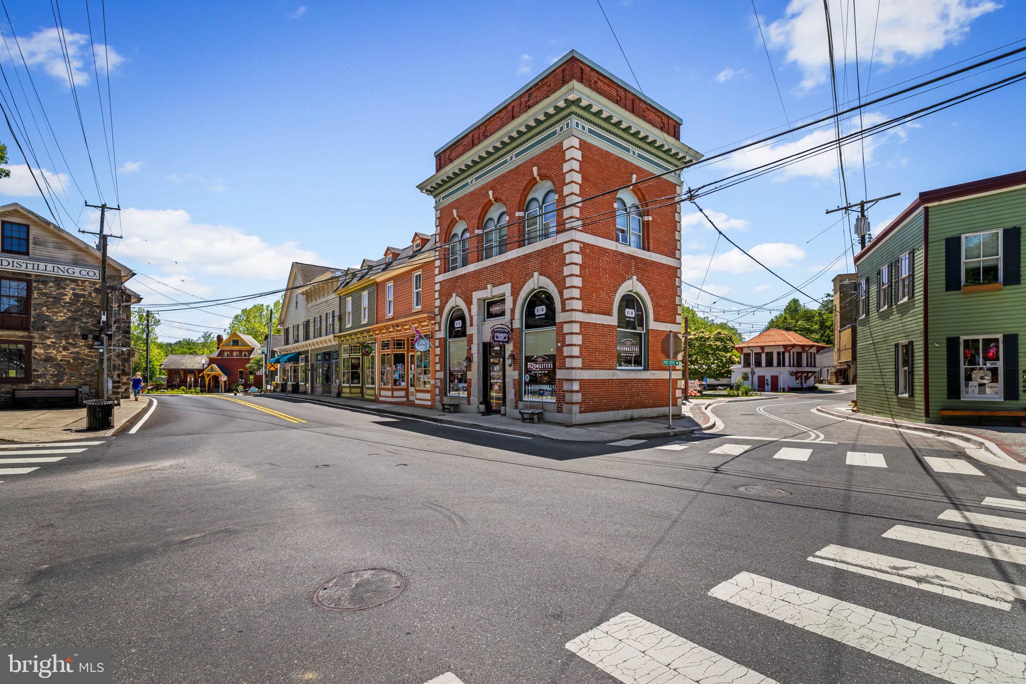 DOWNTOWN - Residential