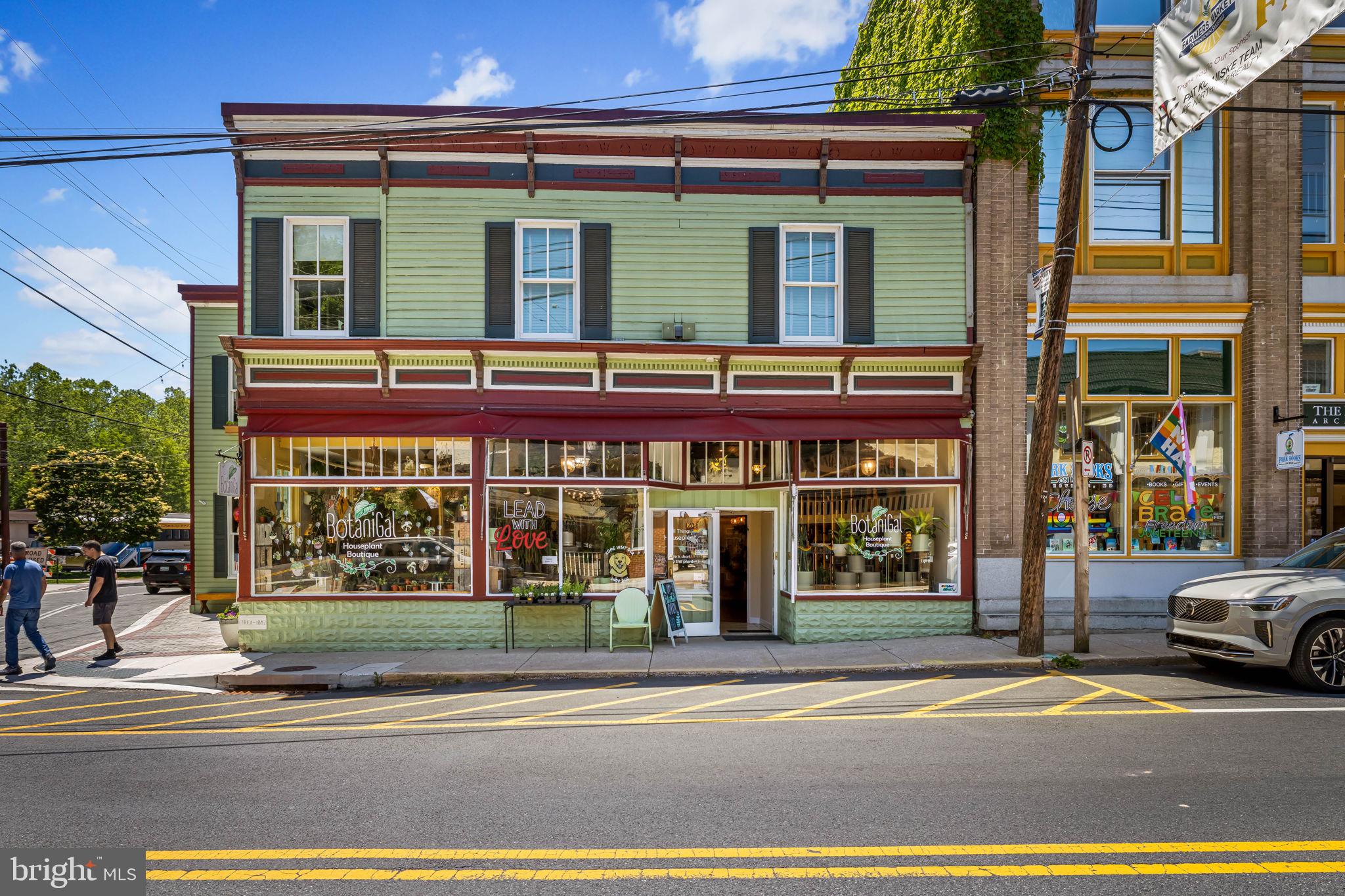 DOWNTOWN - Residential