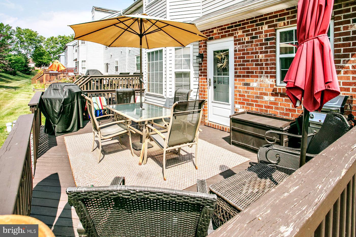 MEWS AT VALLEY FOR - Residential