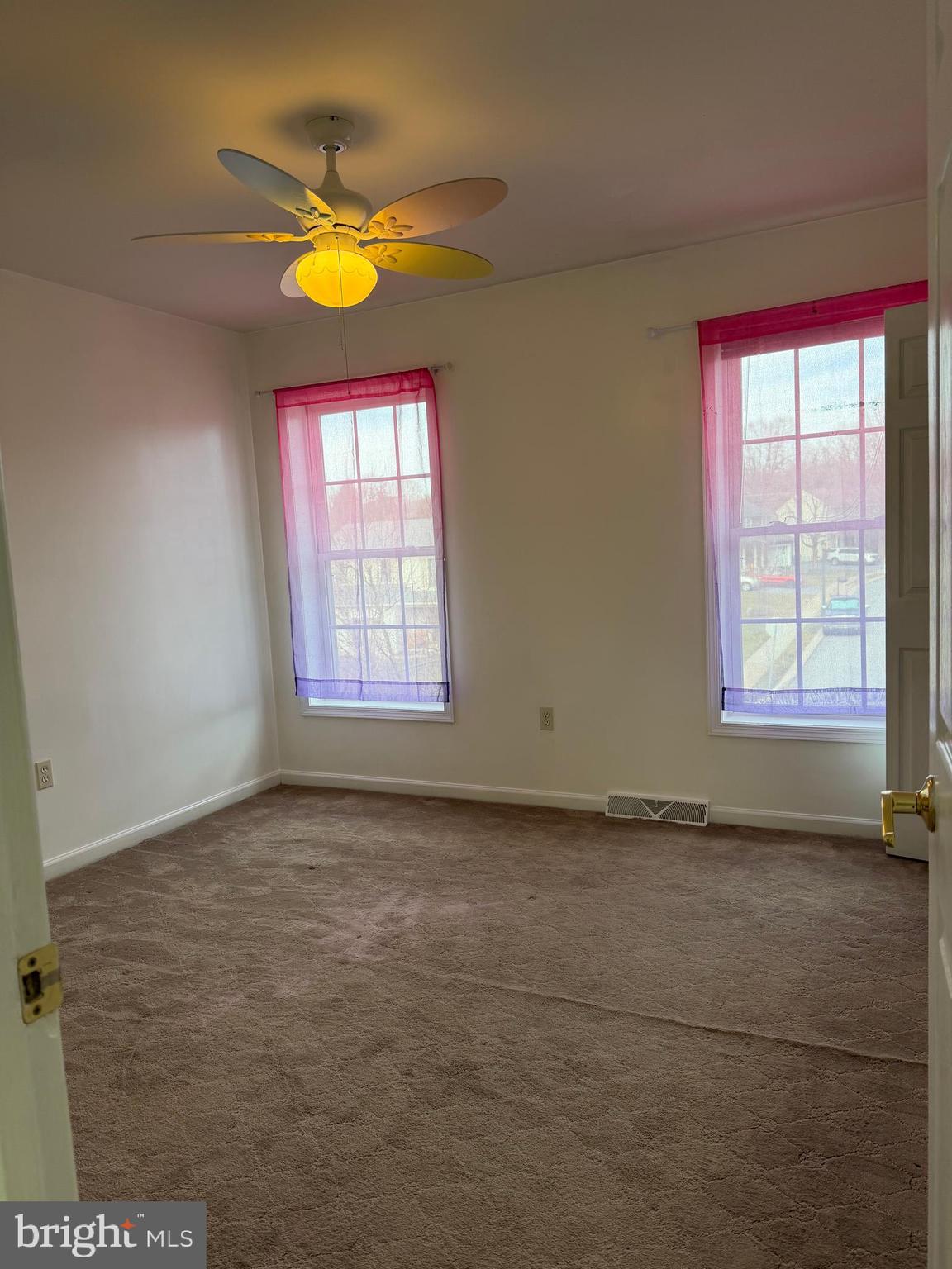 COLUMBIA - Residential