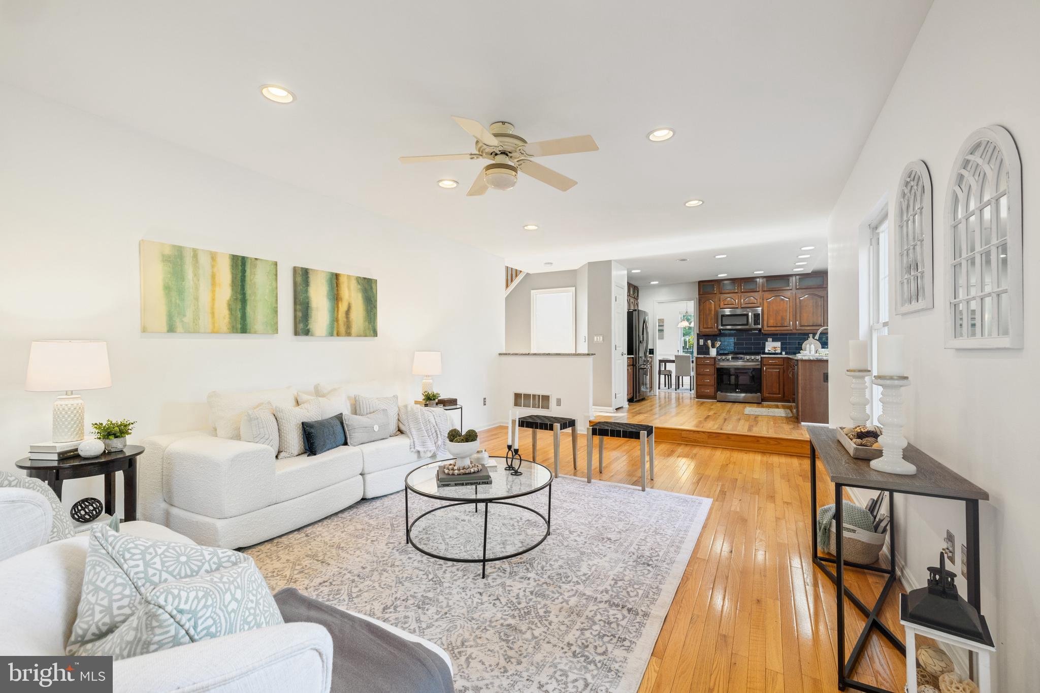 PLEASANT PLAINS - Residential