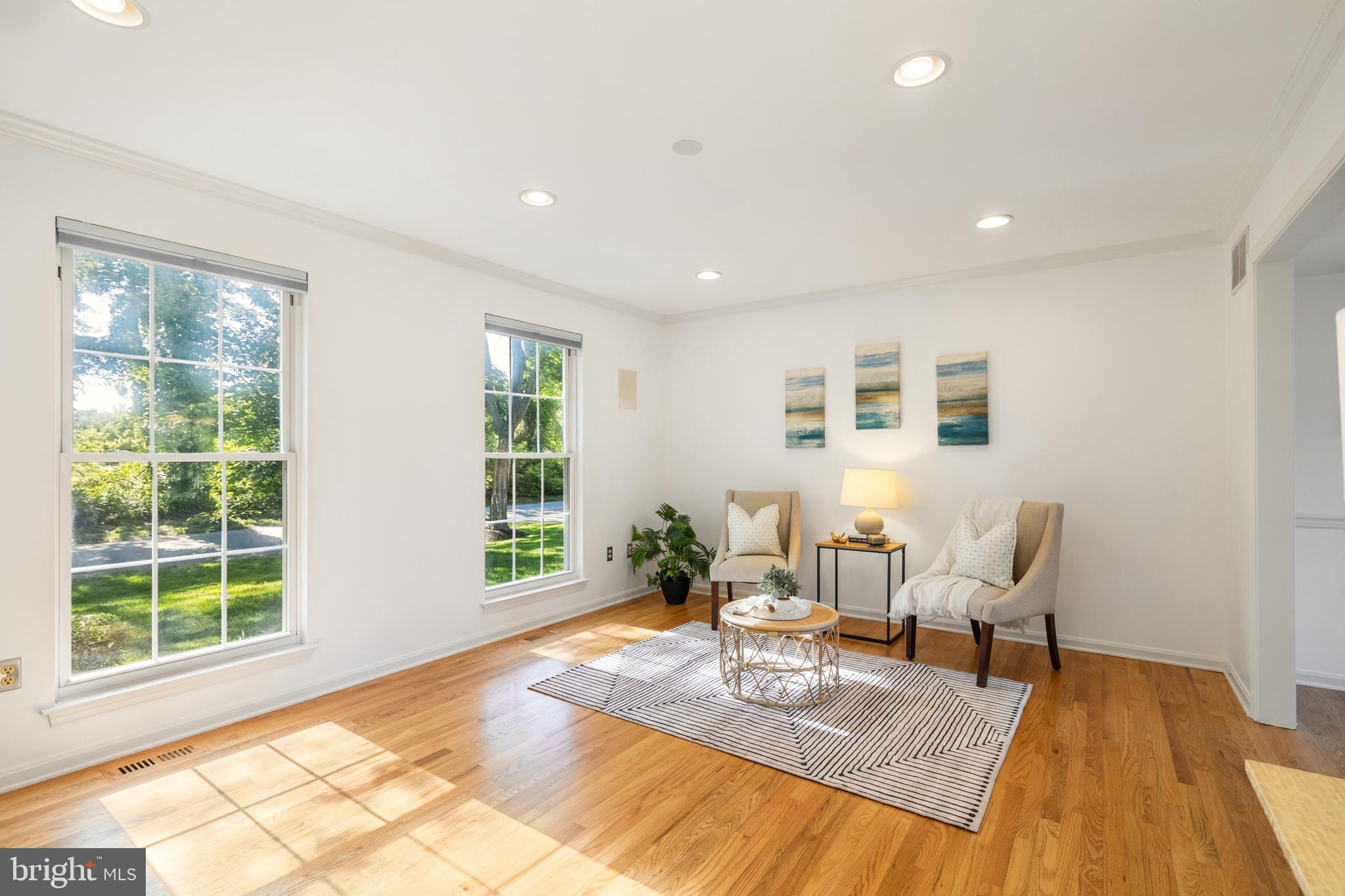 PLEASANT PLAINS - Residential