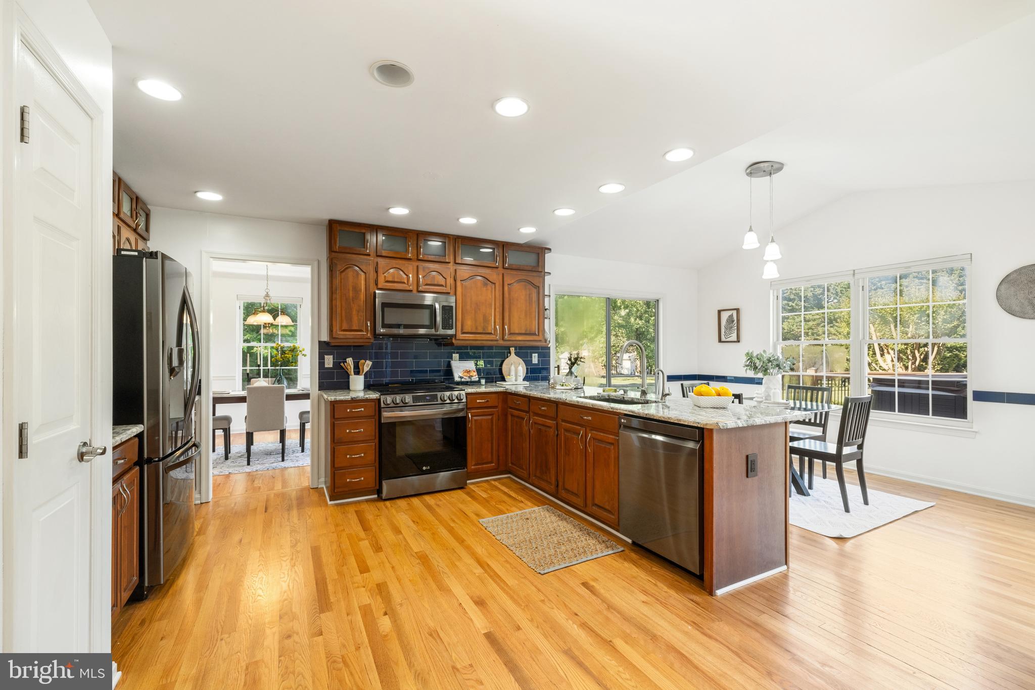 PLEASANT PLAINS - Residential