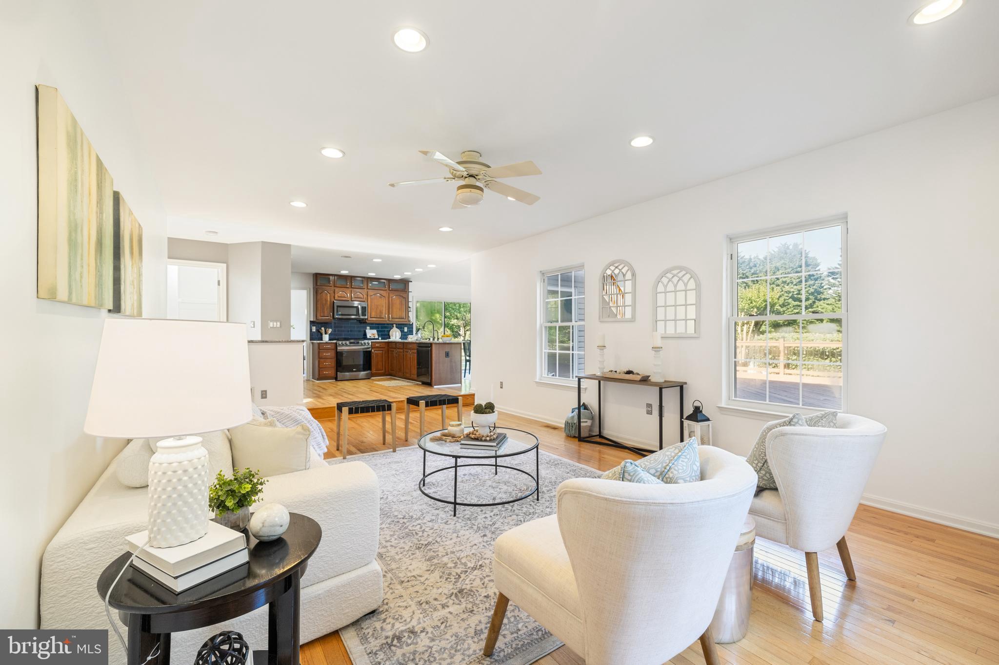 PLEASANT PLAINS - Residential