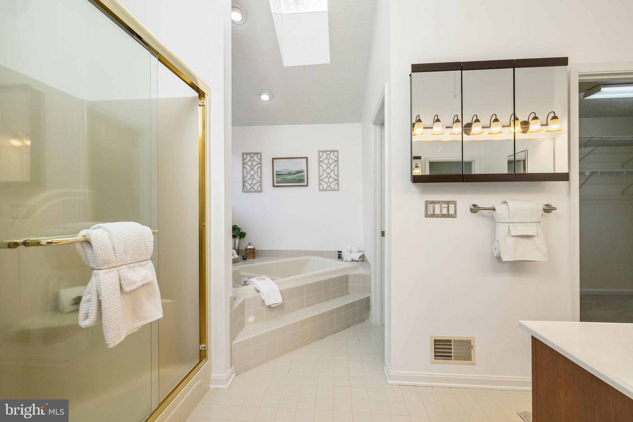 PLEASANT PLAINS - Residential