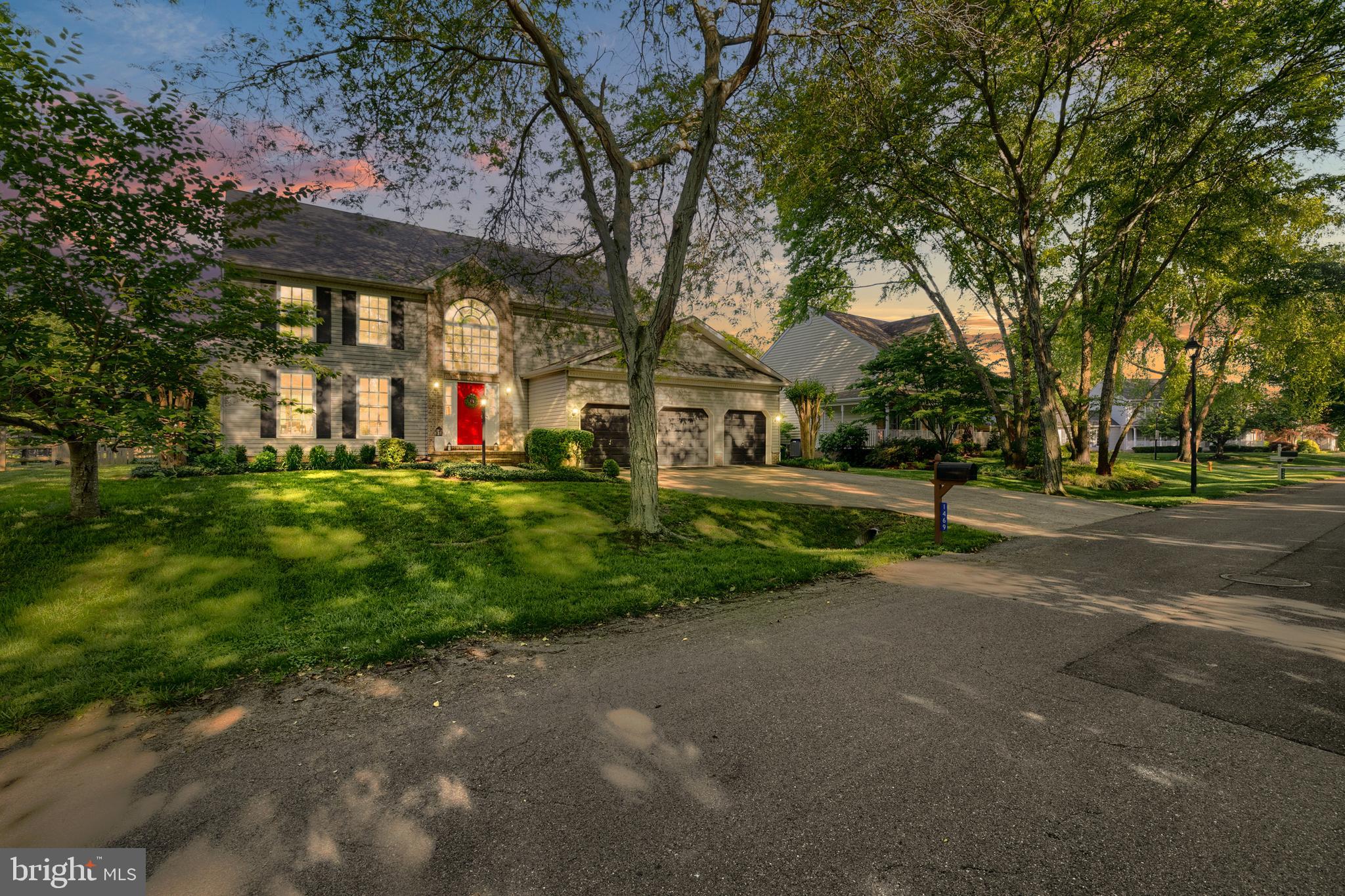 PLEASANT PLAINS - Residential