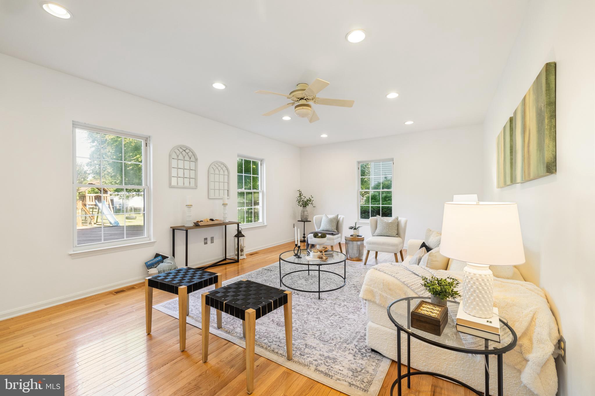 PLEASANT PLAINS - Residential