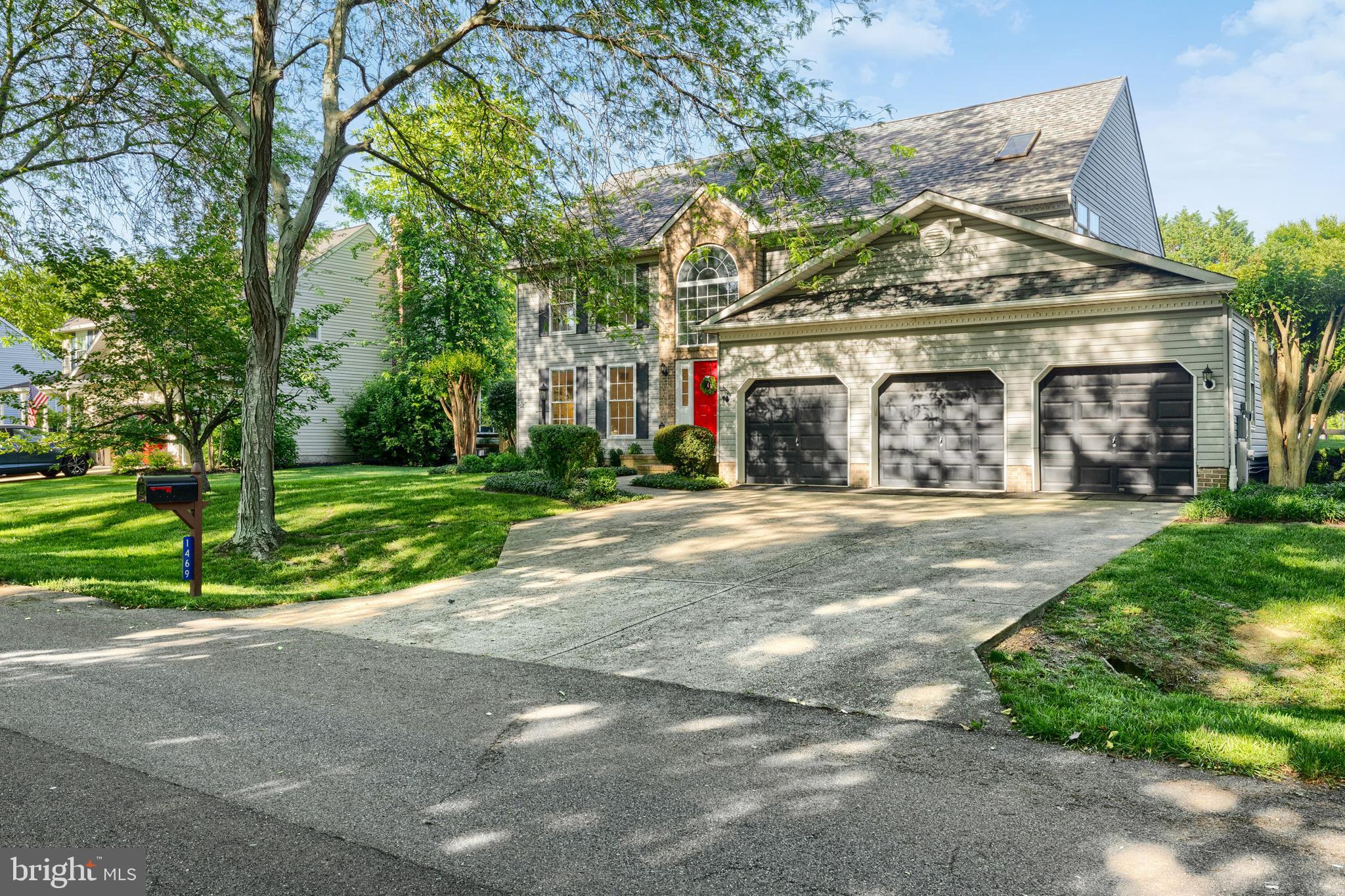PLEASANT PLAINS - Residential