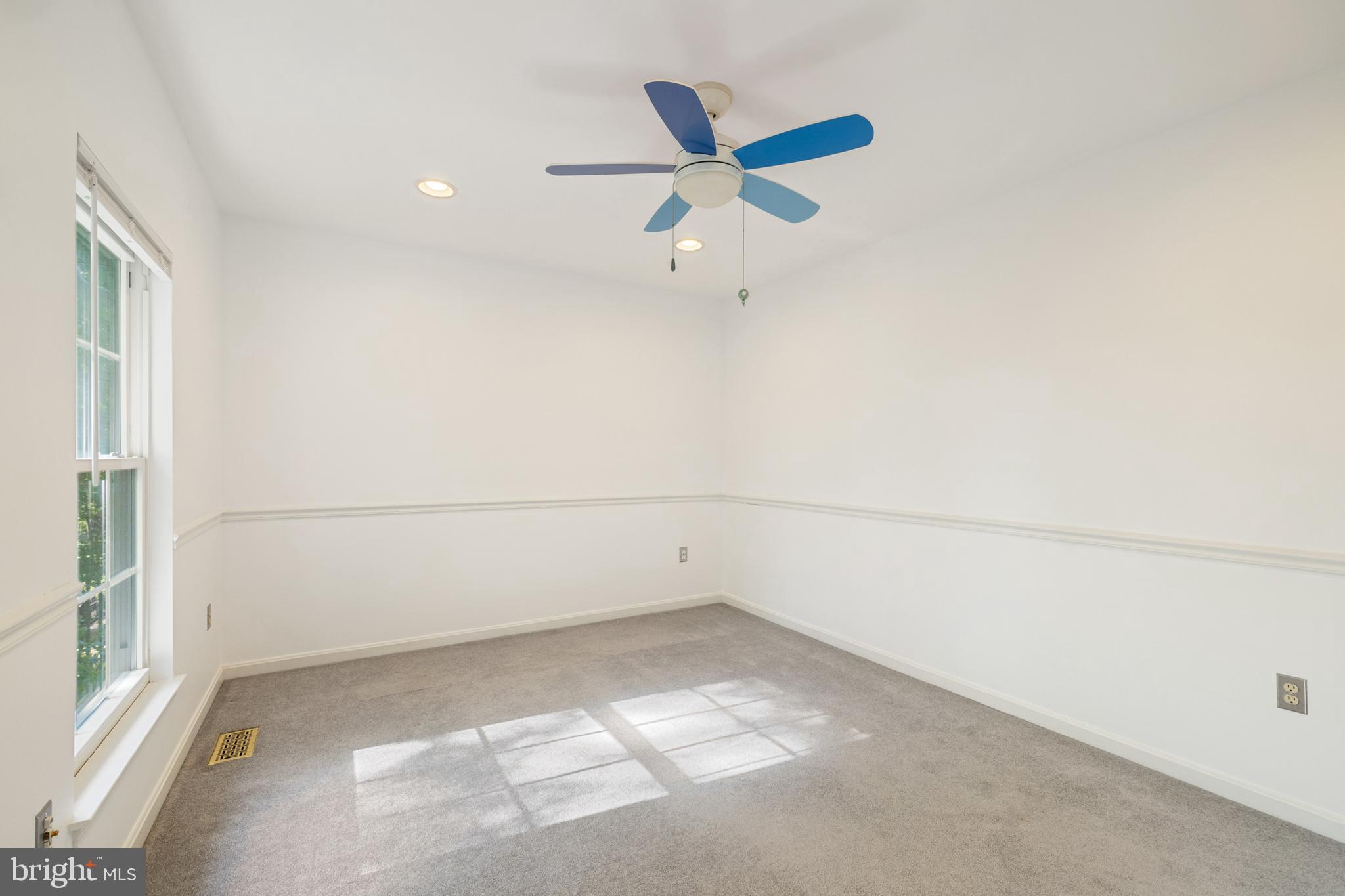 PLEASANT PLAINS - Residential