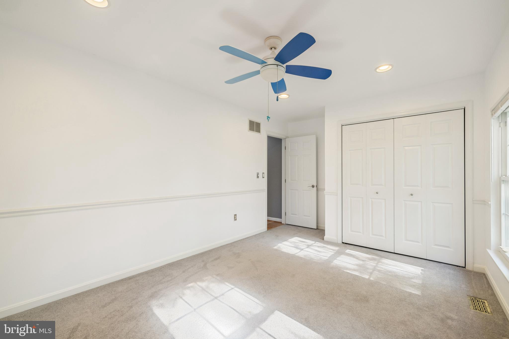 PLEASANT PLAINS - Residential