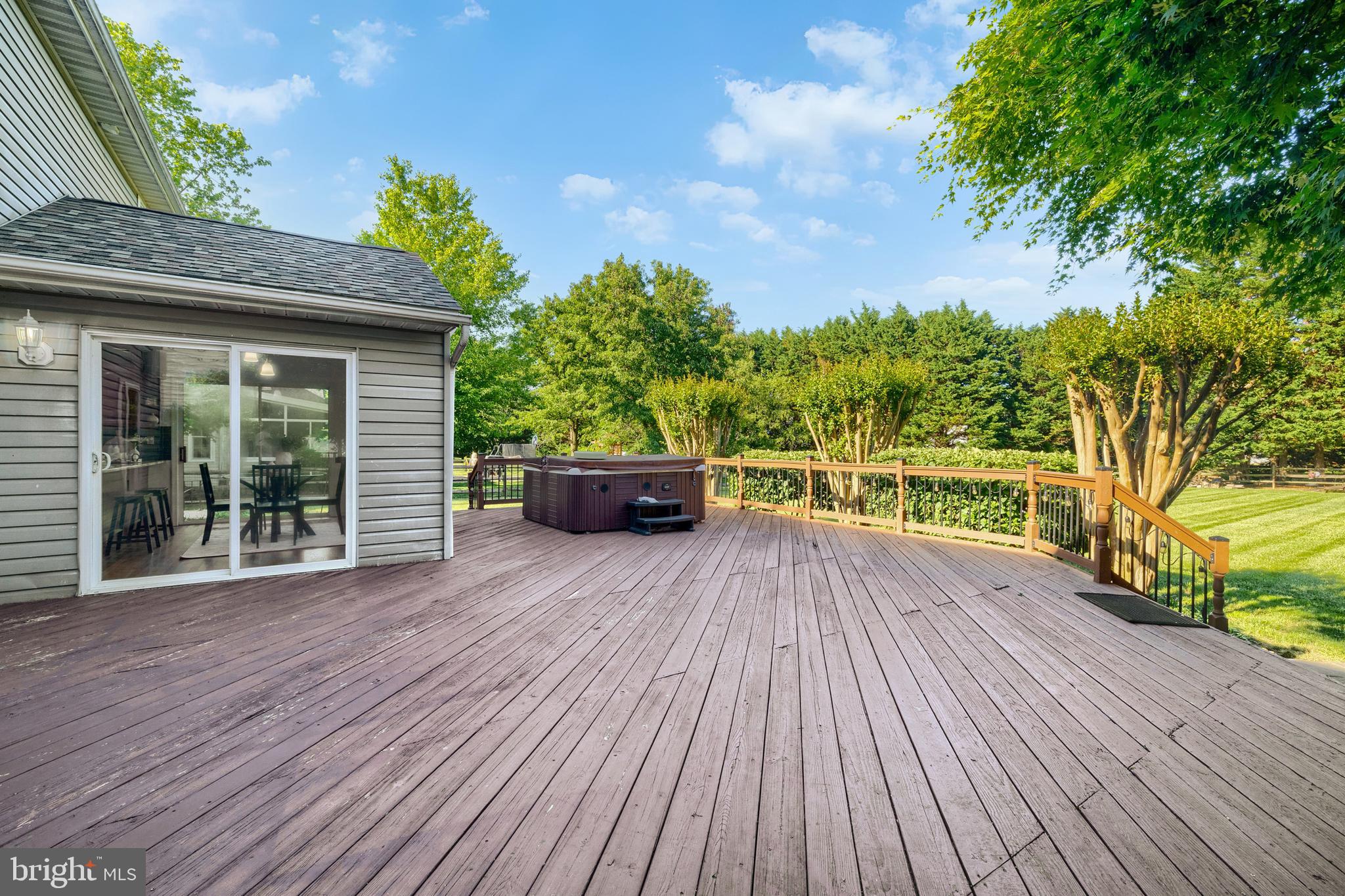 PLEASANT PLAINS - Residential