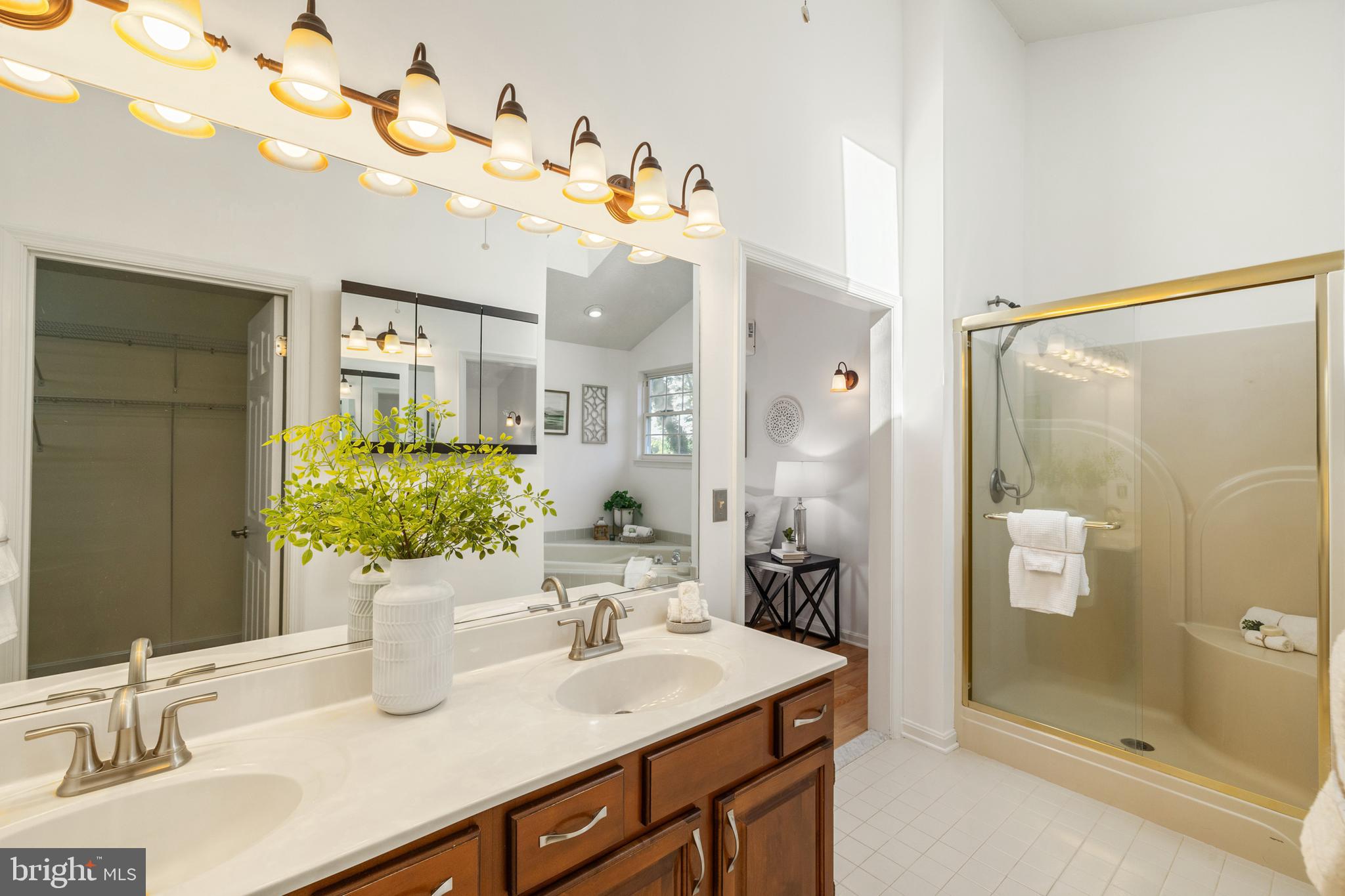 PLEASANT PLAINS - Residential