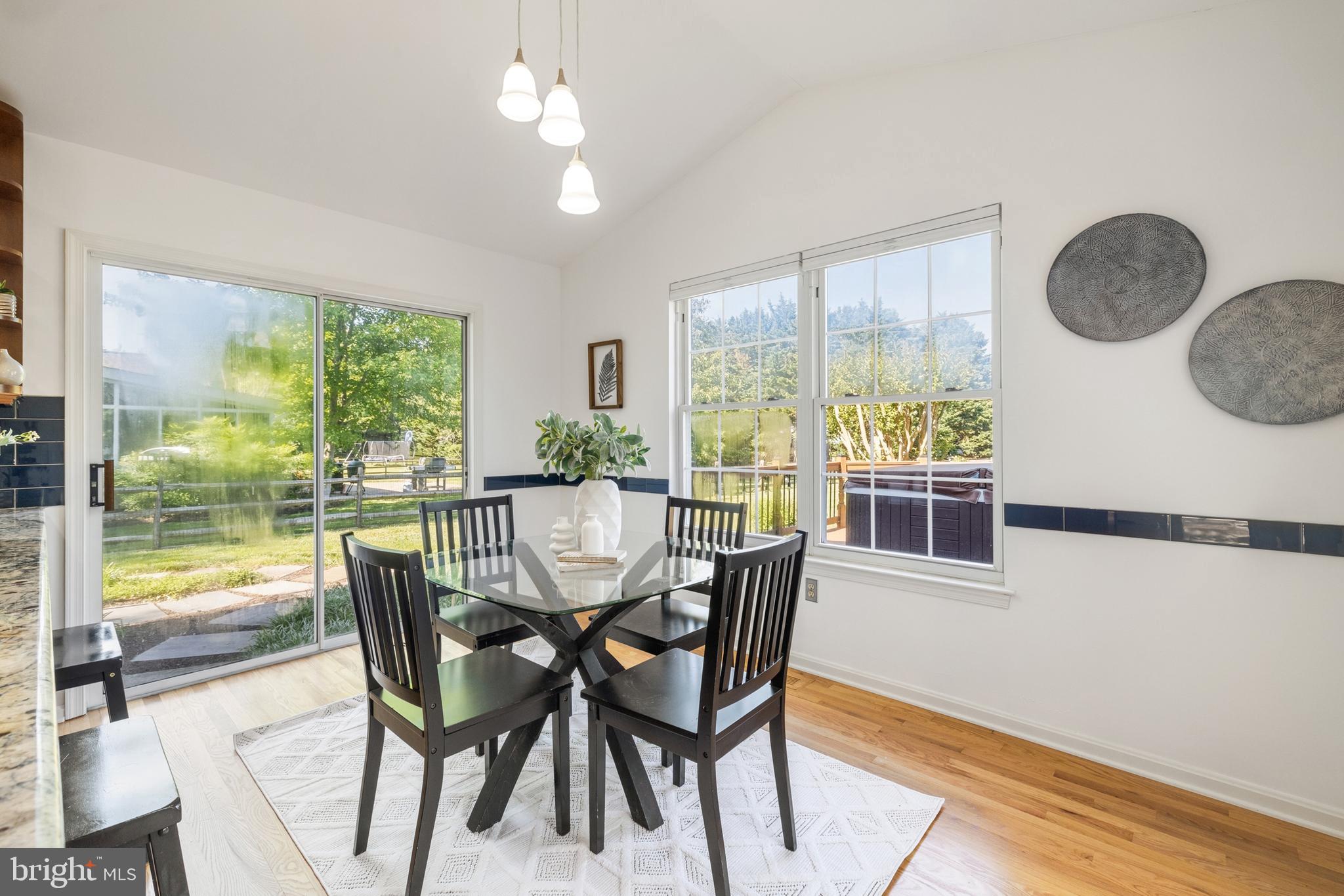 PLEASANT PLAINS - Residential