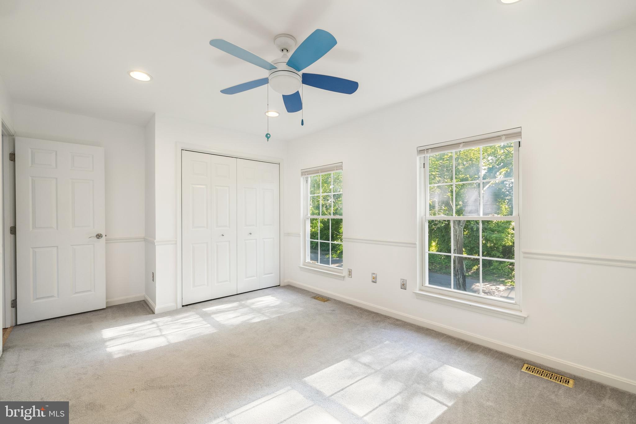 PLEASANT PLAINS - Residential
