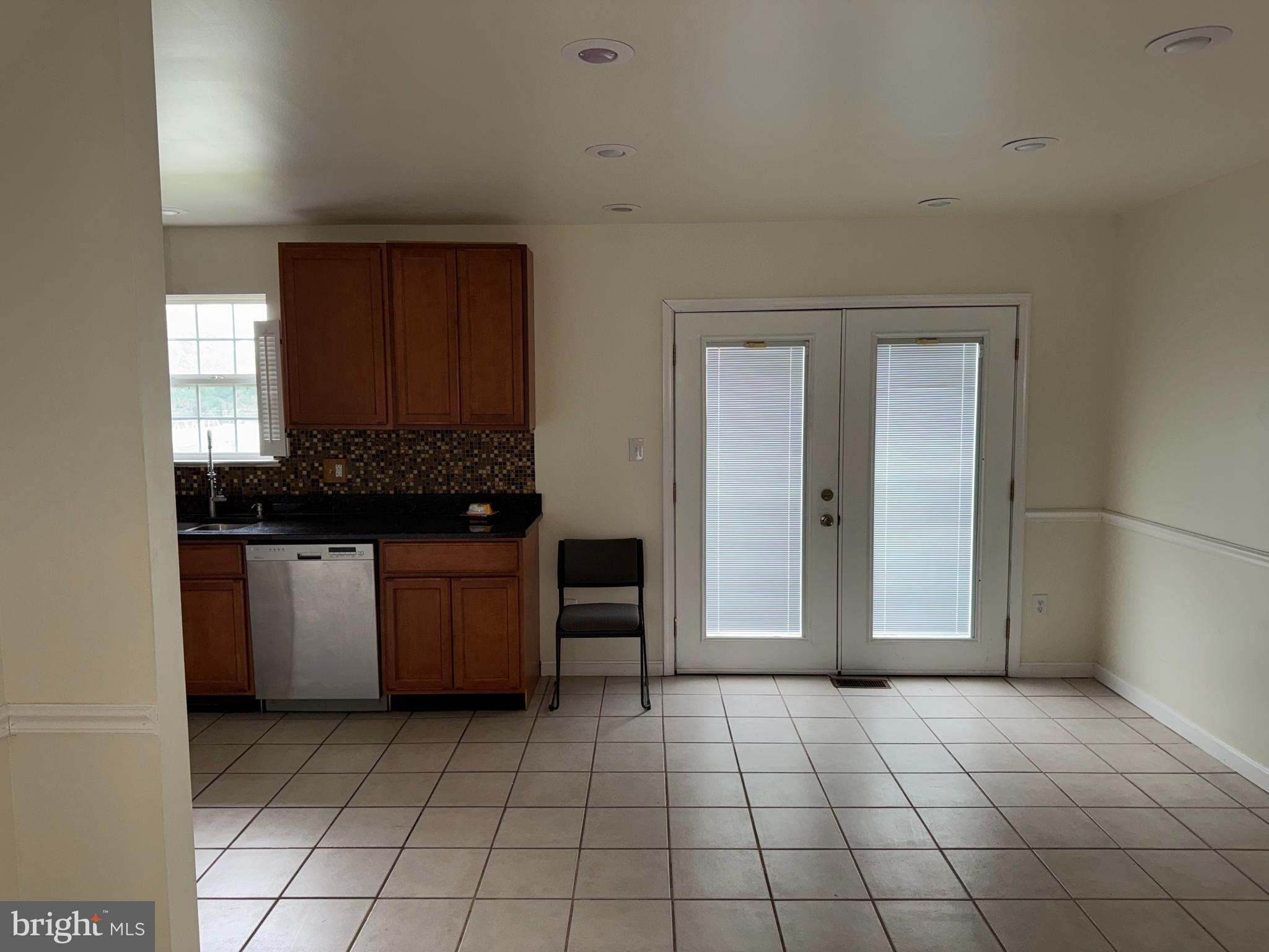 SUNNYSIDE VILLAGE - Residential