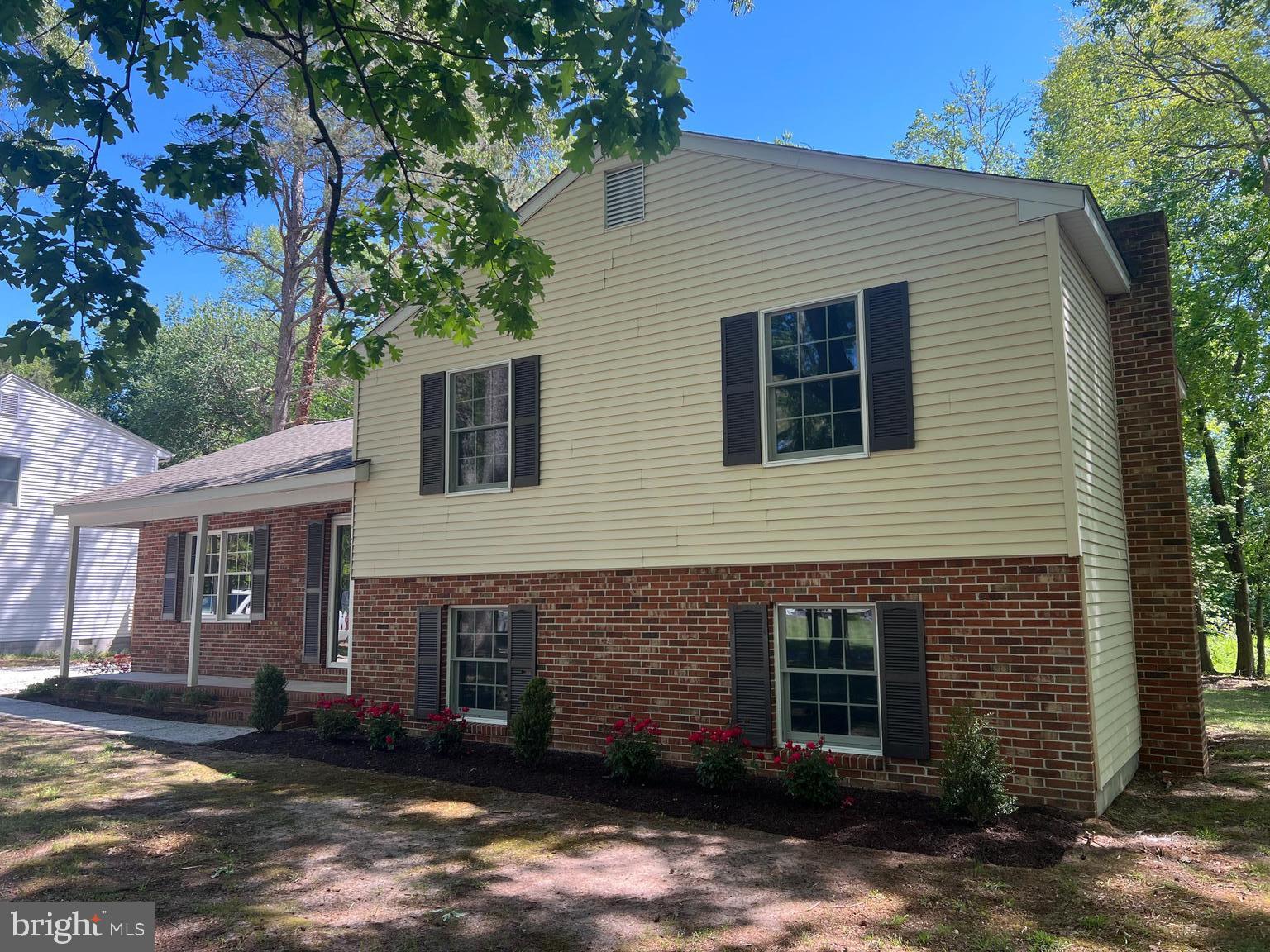 SIERRA MANOR - Residential
