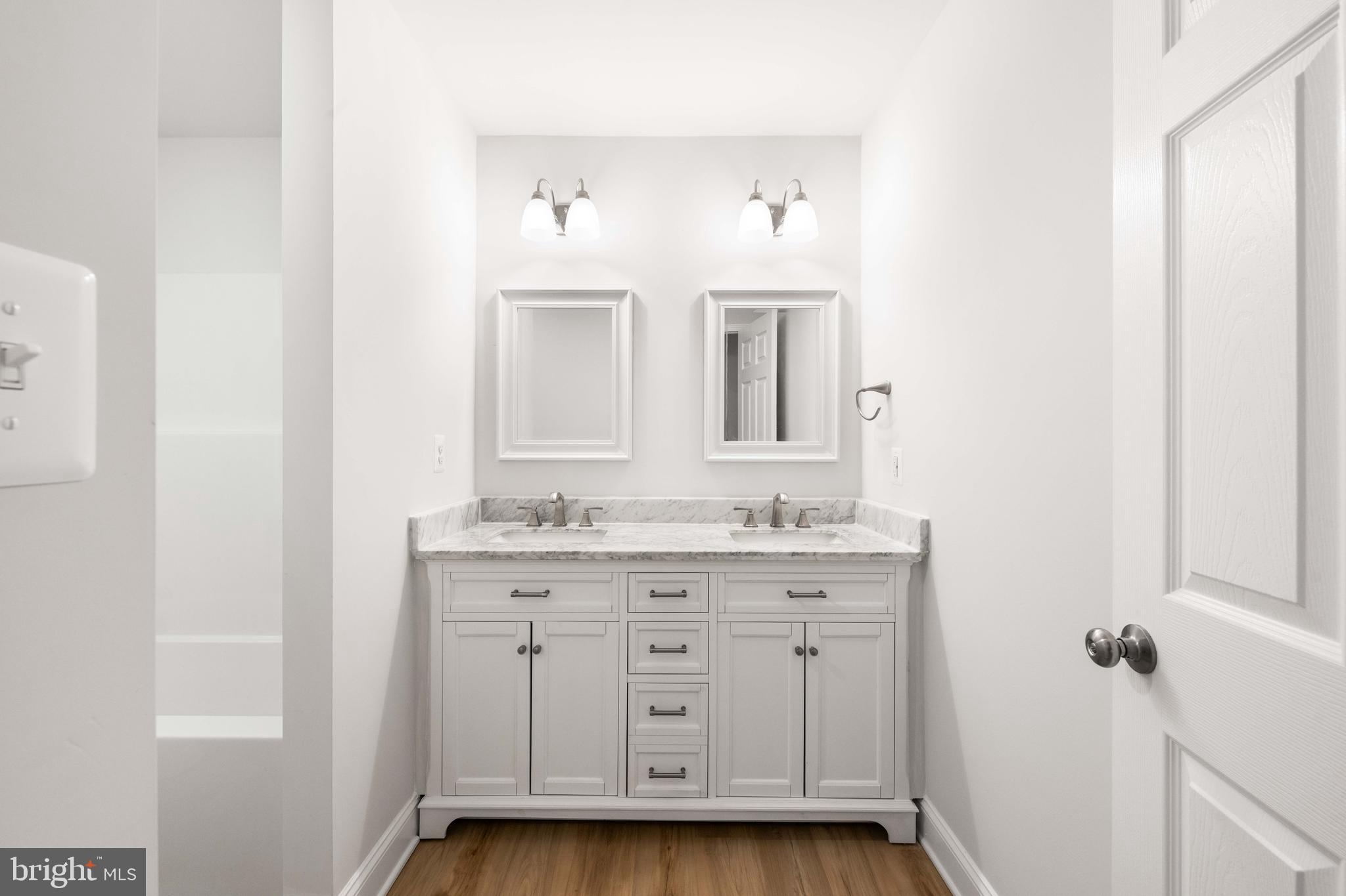 HAGERSTOWN - Residential