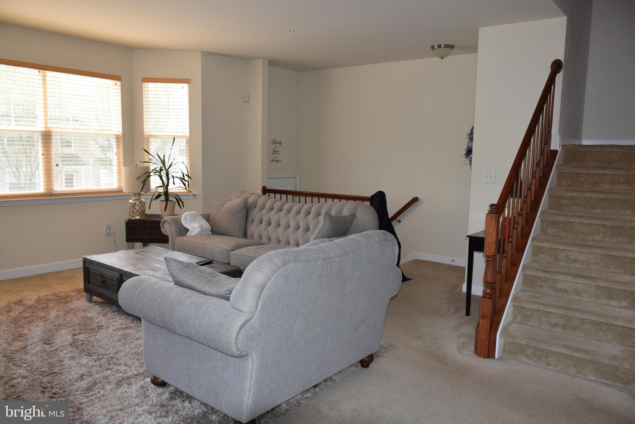 OAK TREE LANDING - Residential Lease