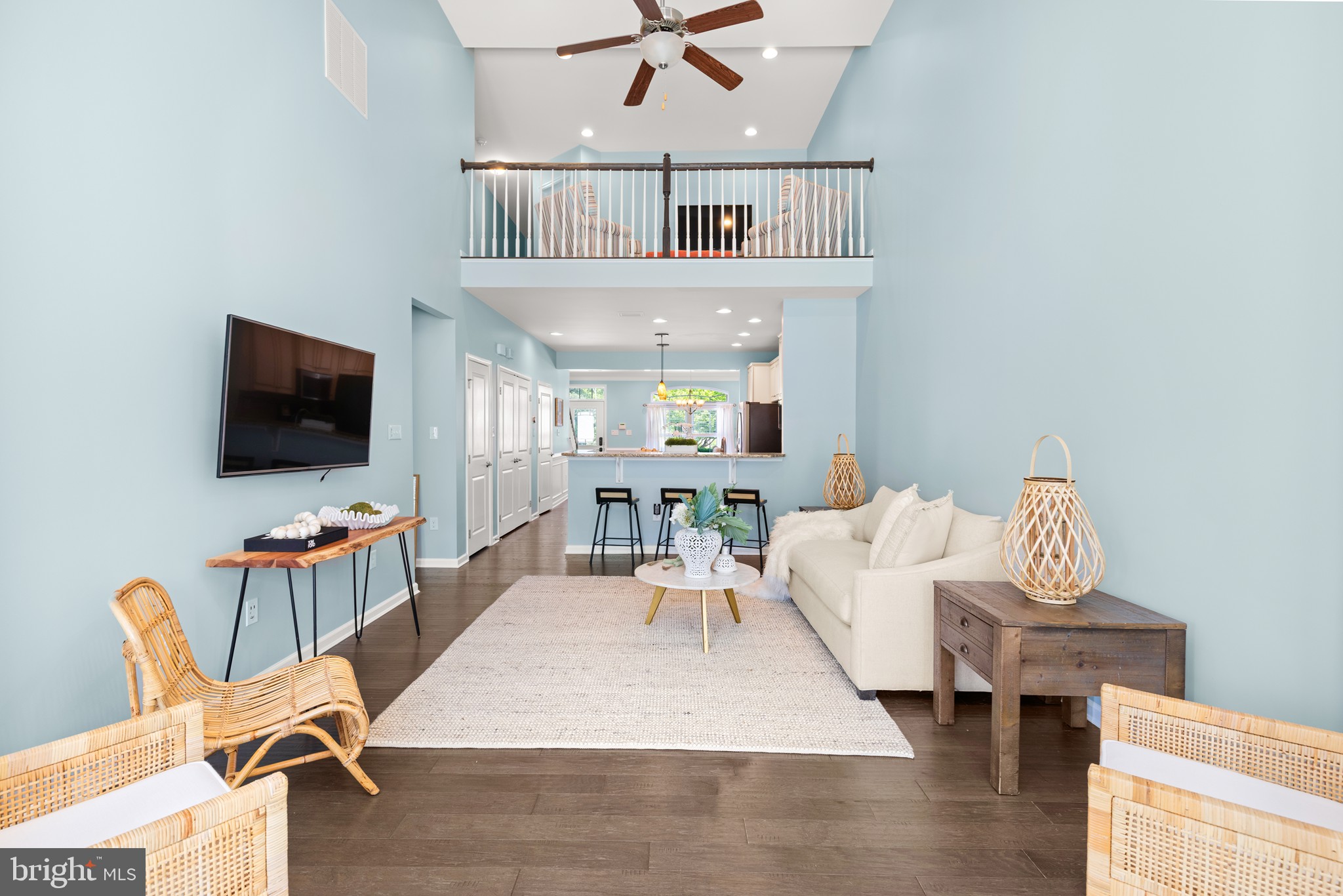 COASTAL CLUB - Residential