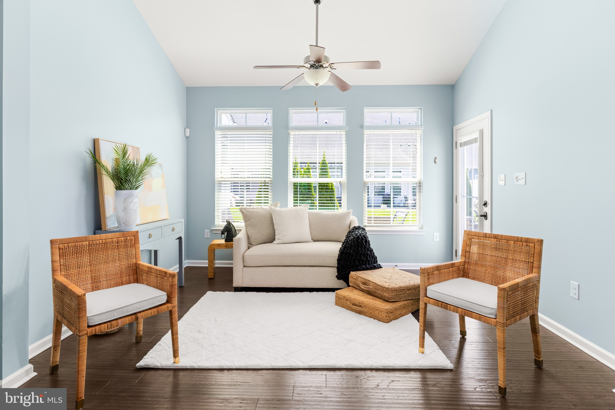 COASTAL CLUB - Residential