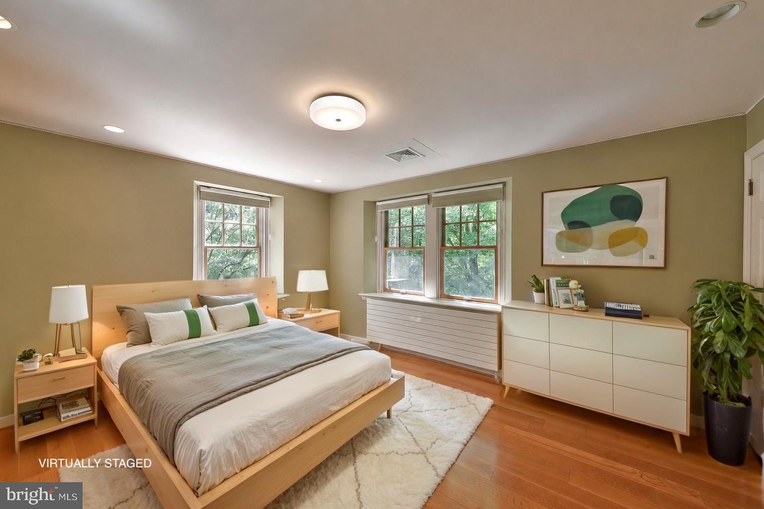 HUNTINGDON VALLEY - Residential