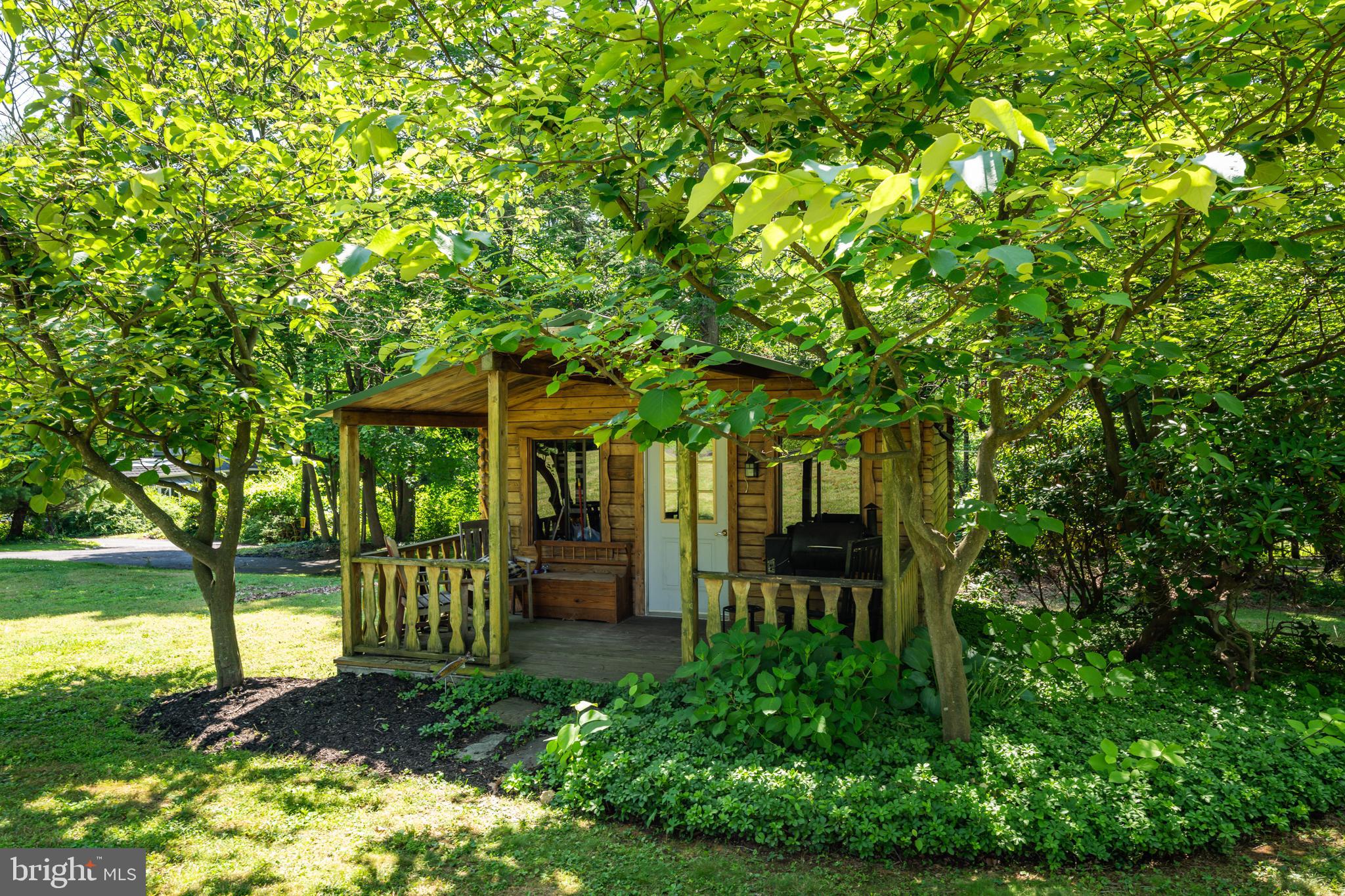 HUNTINGDON VALLEY - Residential