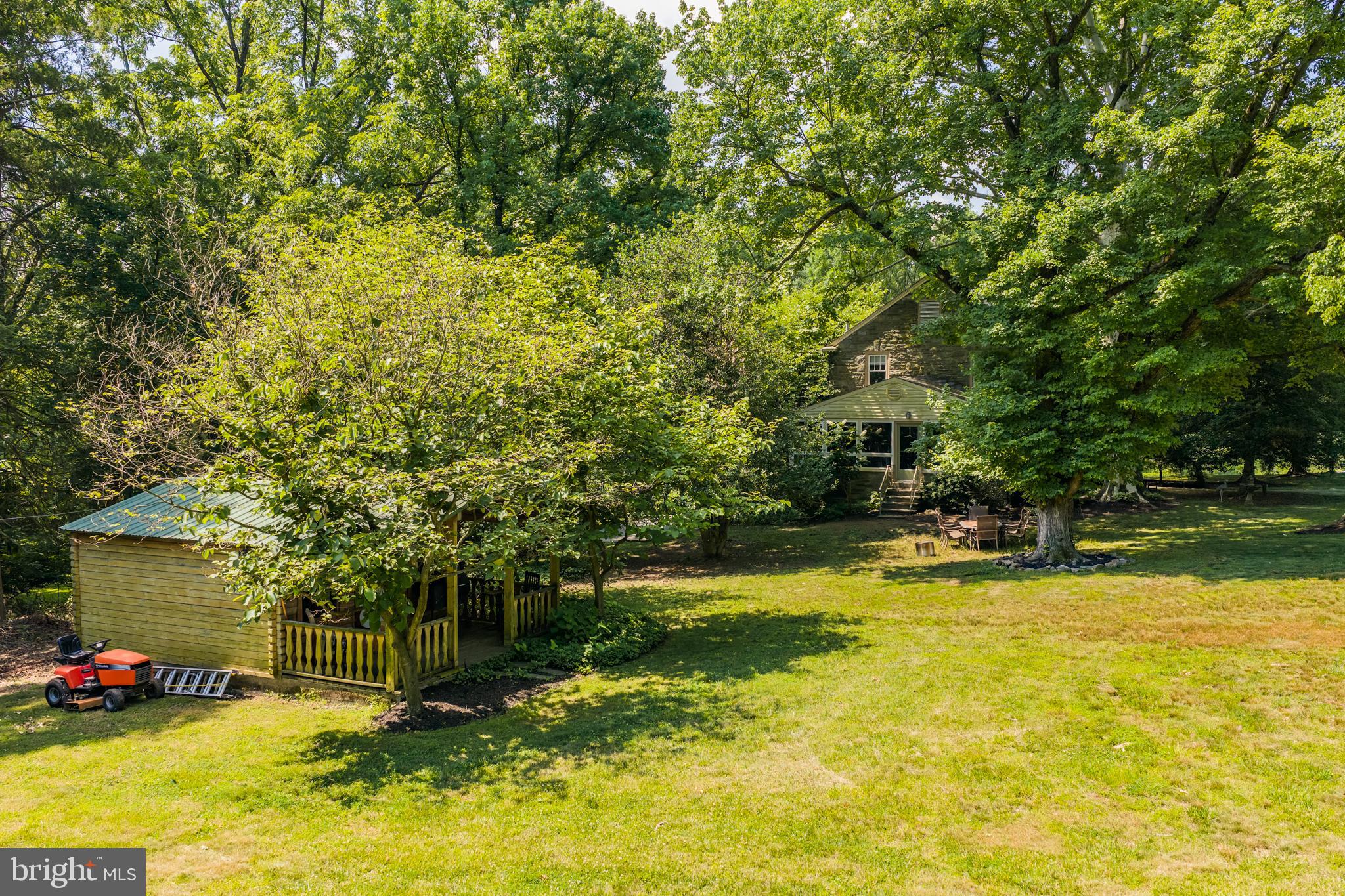 HUNTINGDON VALLEY - Residential