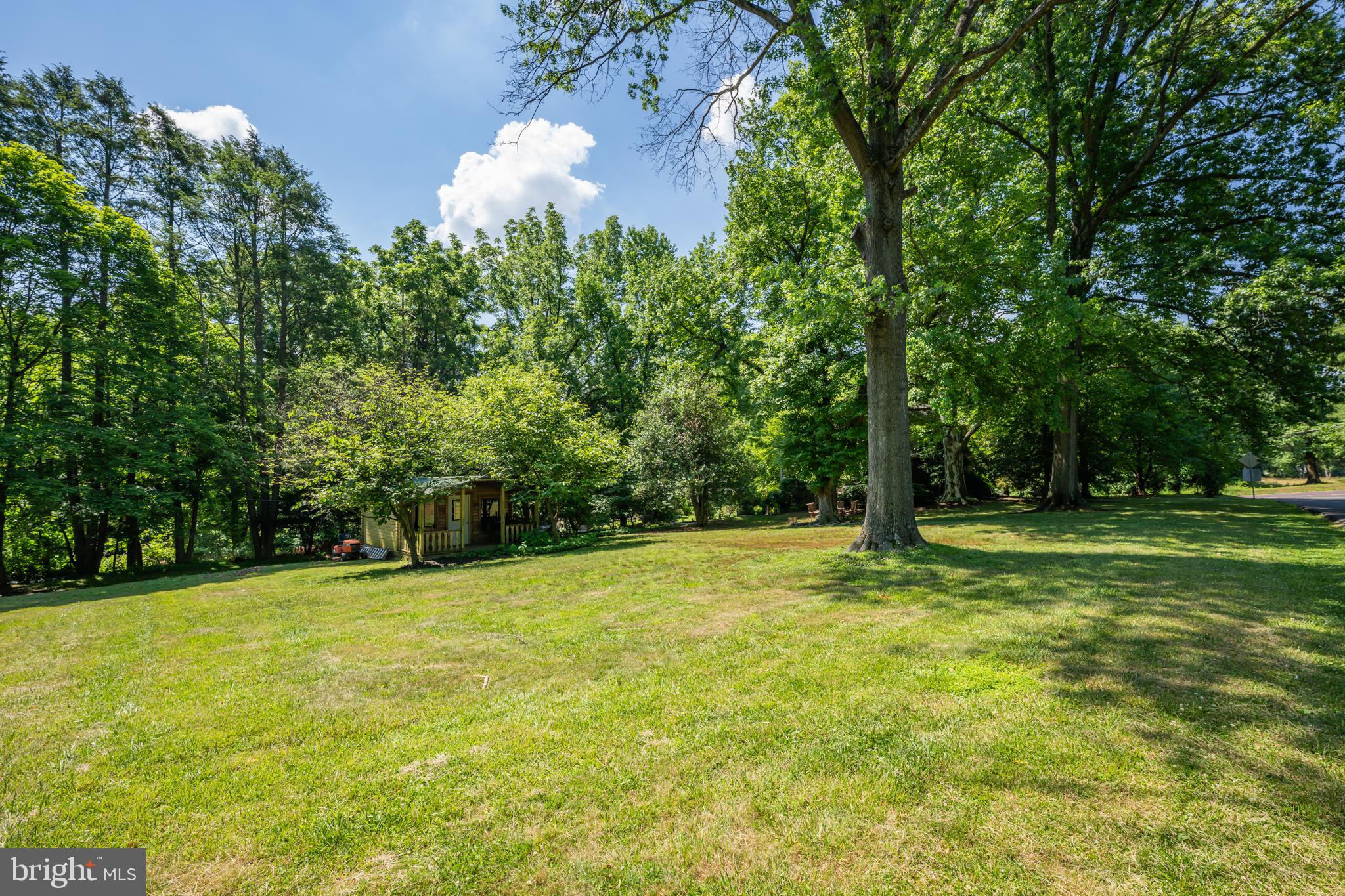 HUNTINGDON VALLEY - Residential
