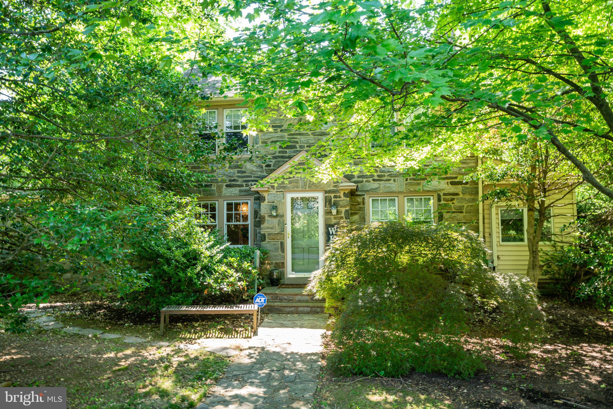 HUNTINGDON VALLEY - Residential