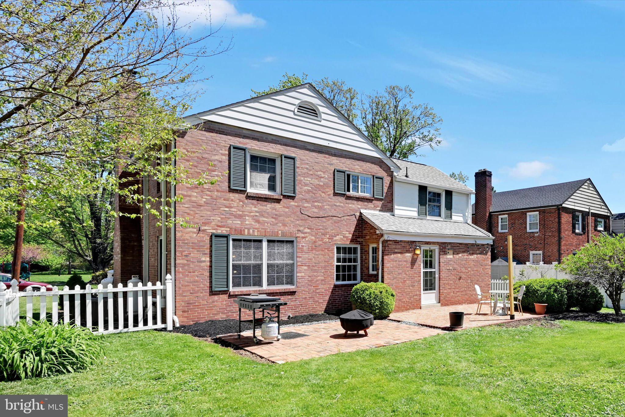 BEVERLY PARK - Residential