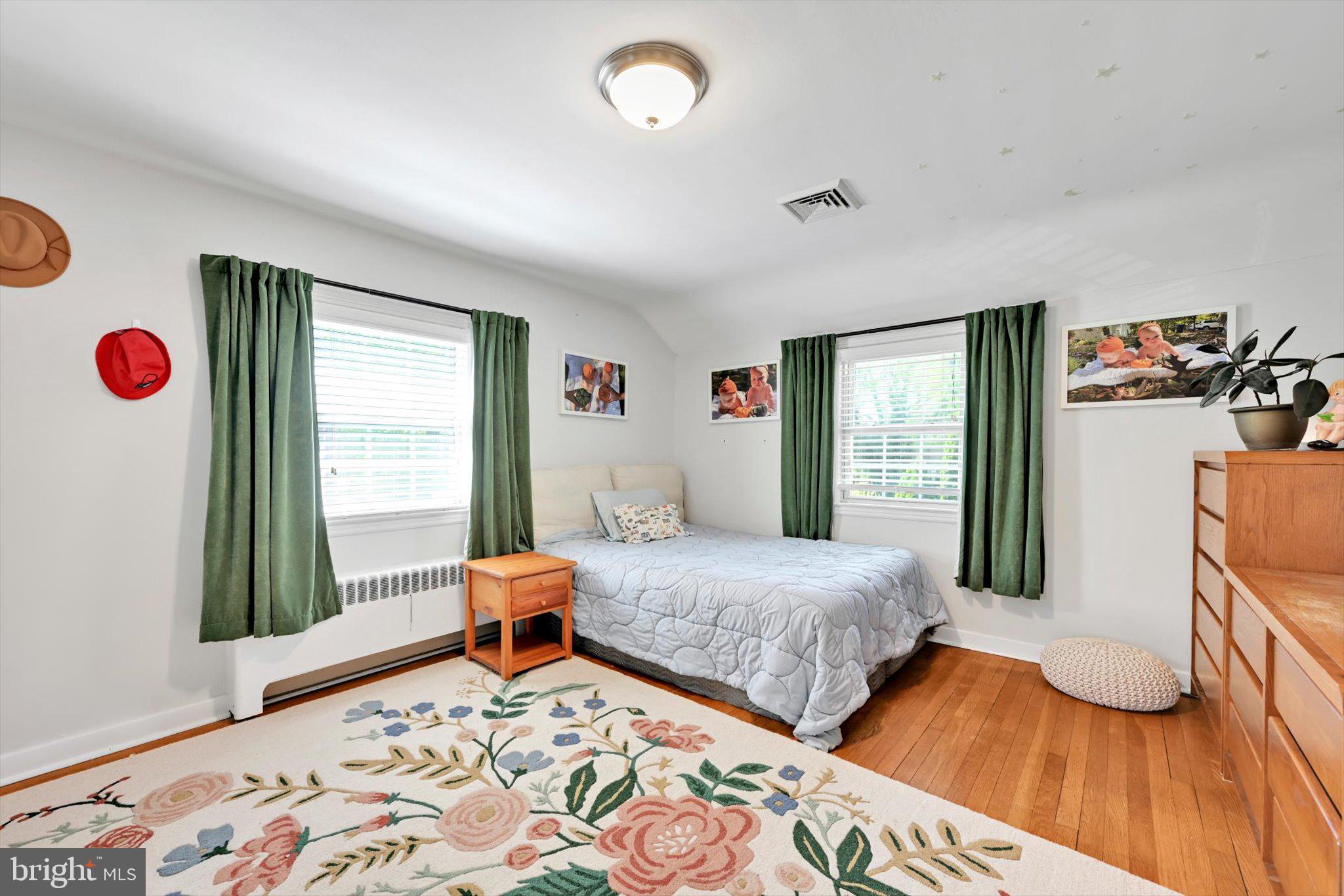 BEVERLY PARK - Residential