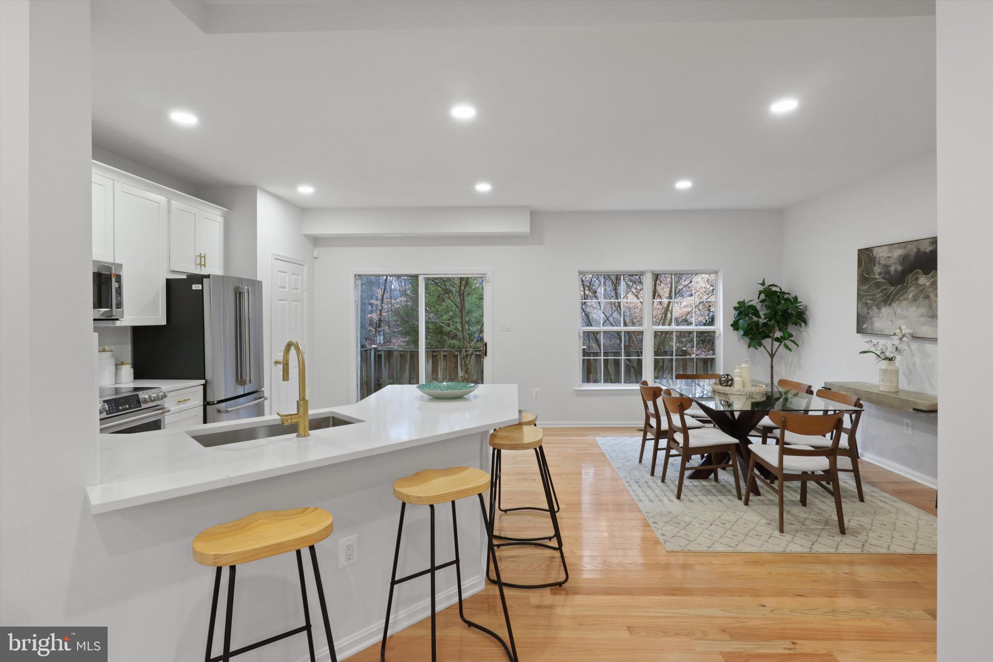 SHADOWBROOK - Residential