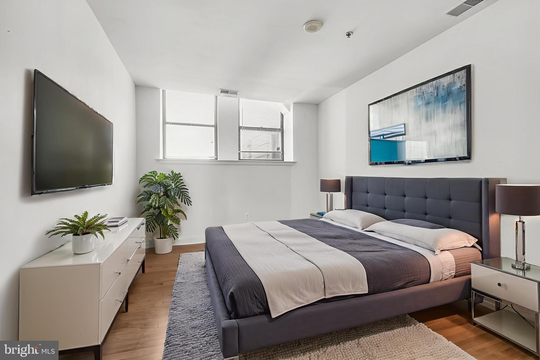 CENTER CITY - Residential