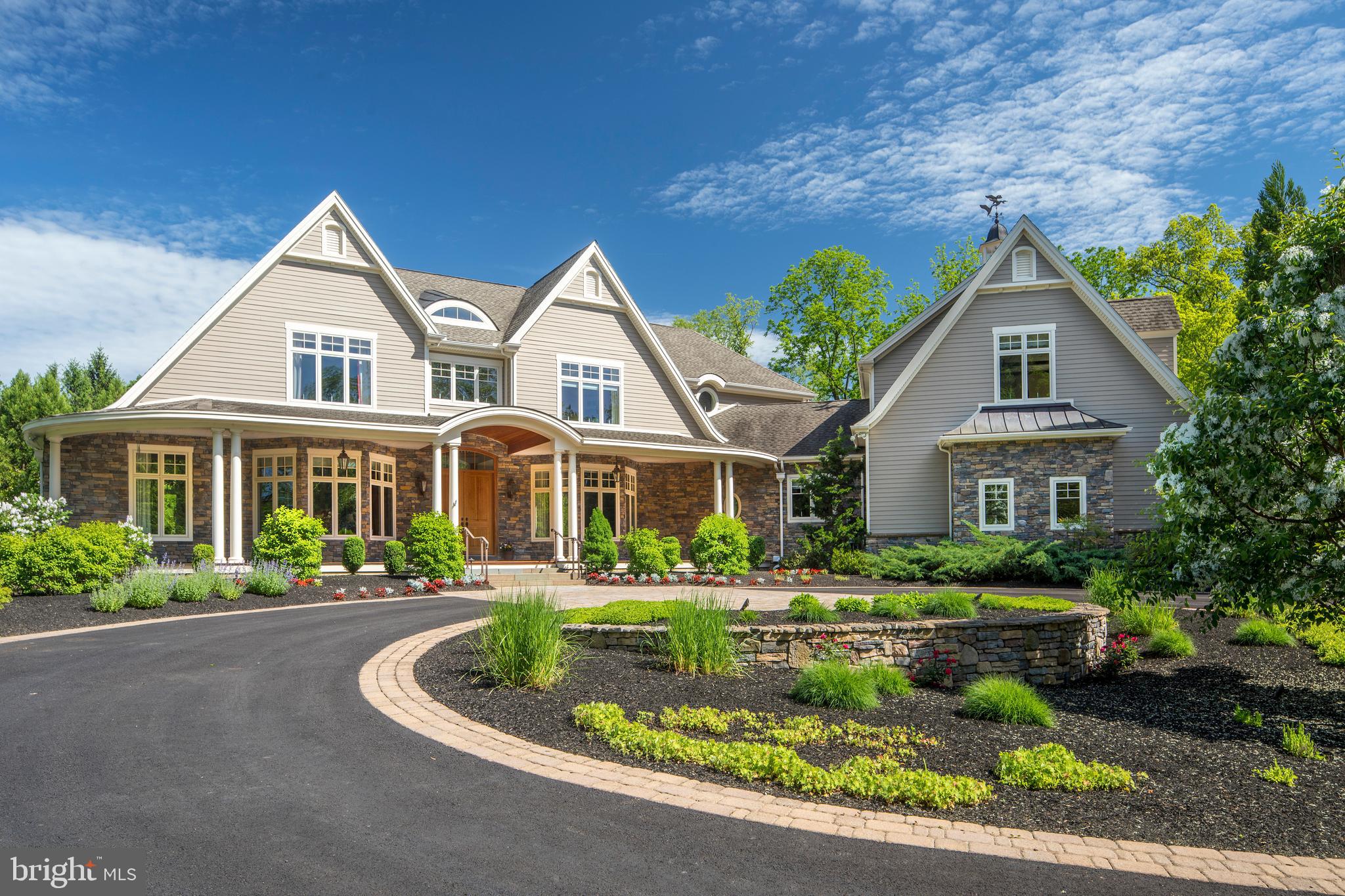 WHITE ACRE - Residential