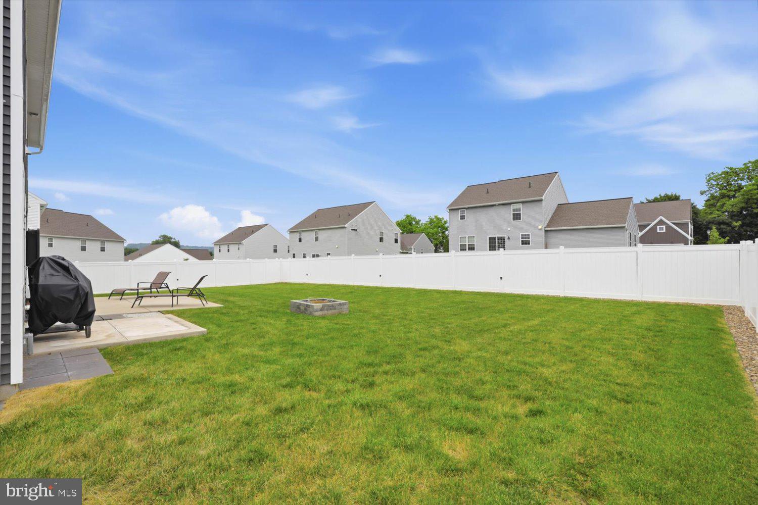 MEADOWS @ BACHMAN RUN - Residential