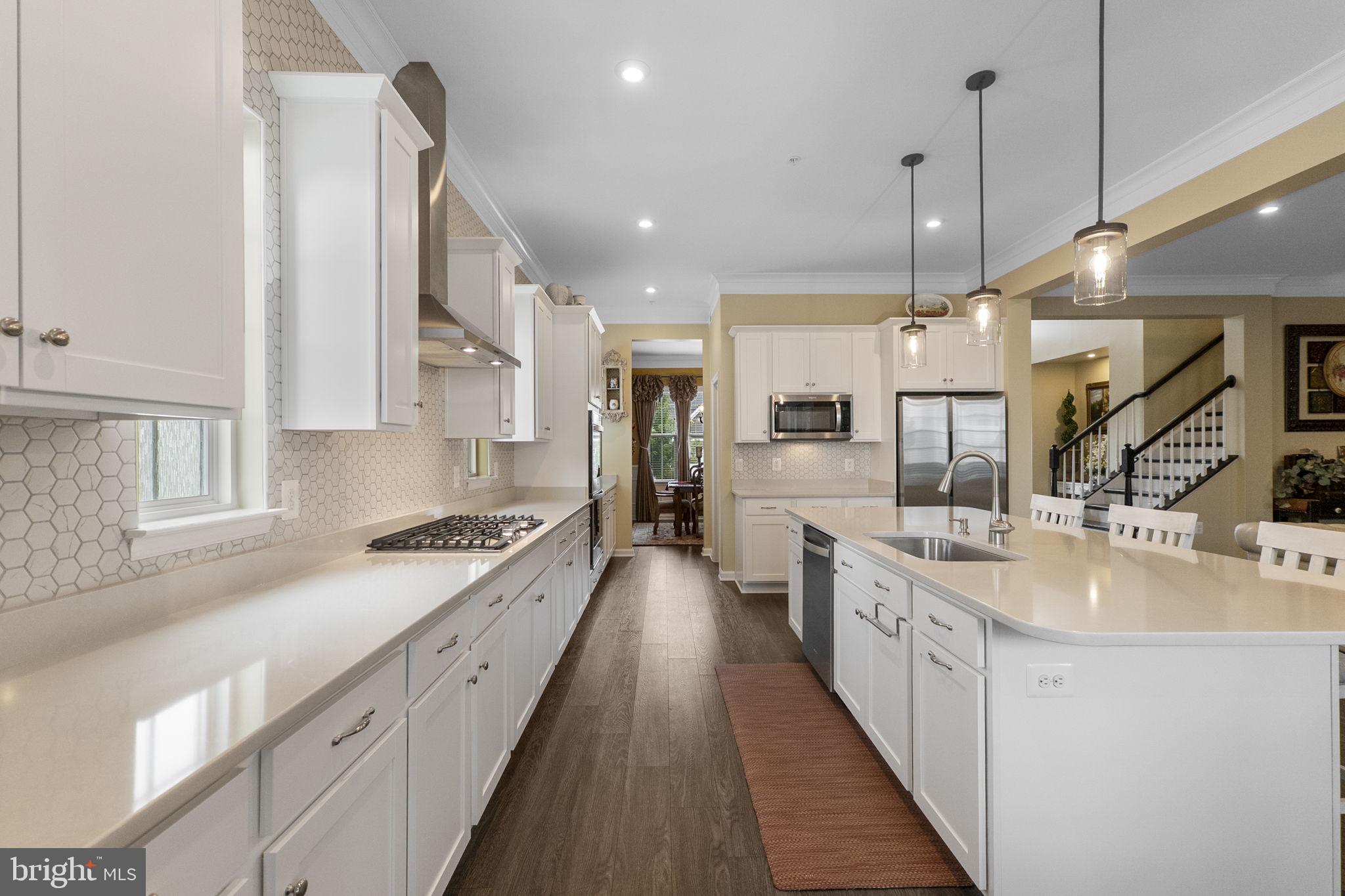 TALLYN RIDGE - Residential