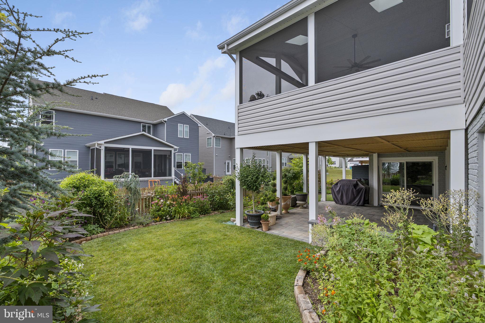 TALLYN RIDGE - Residential