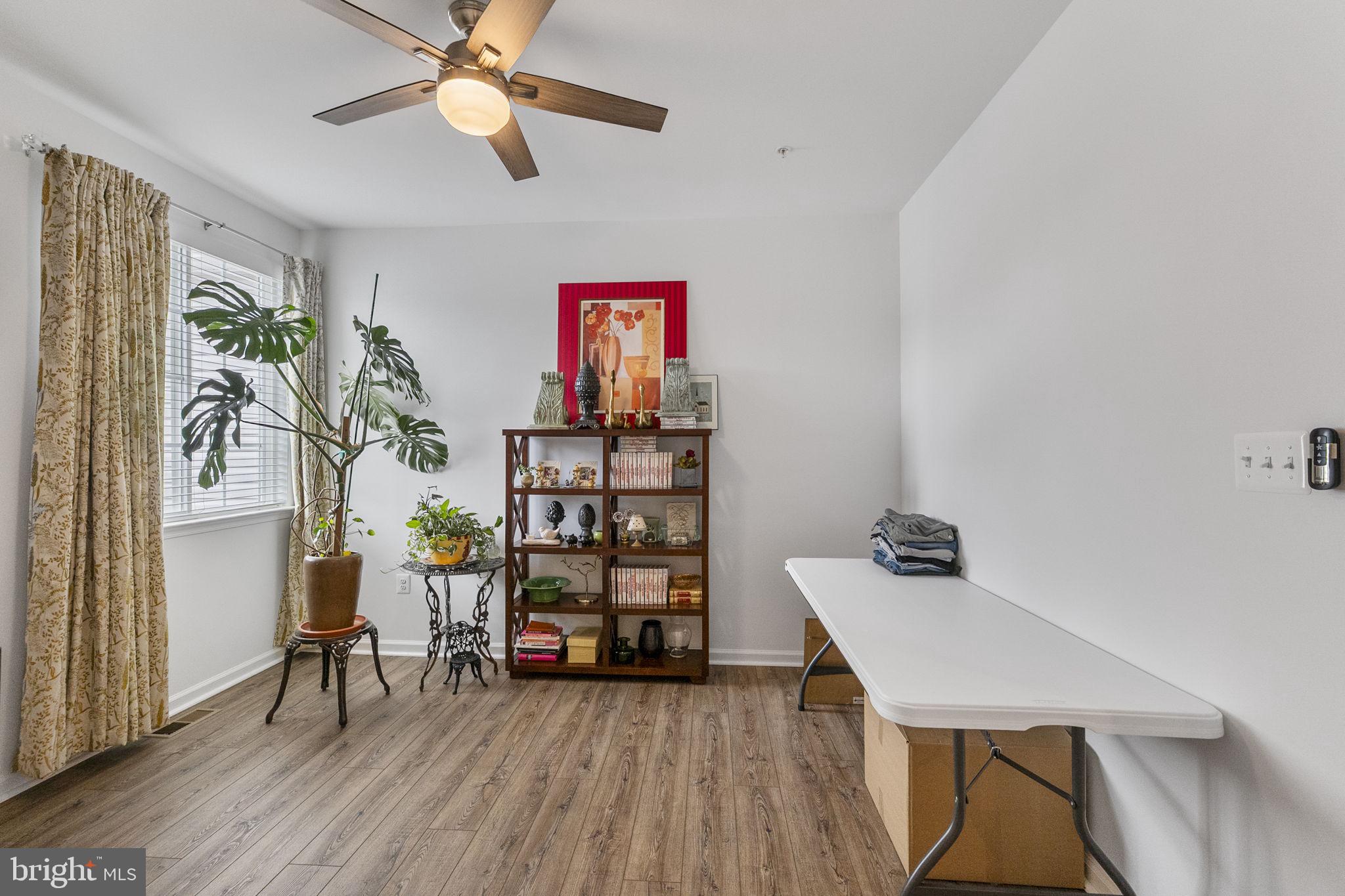 TALLYN RIDGE - Residential