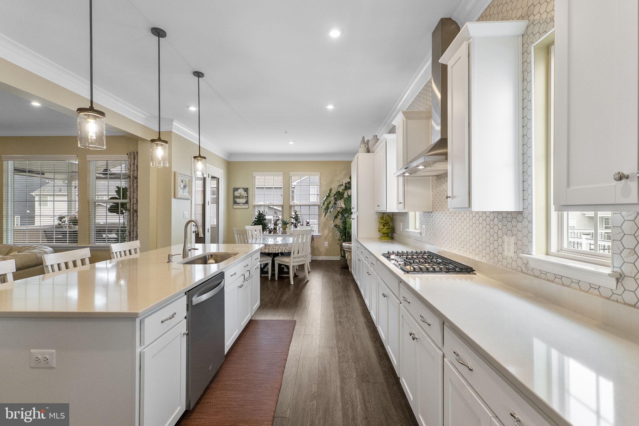 TALLYN RIDGE - Residential