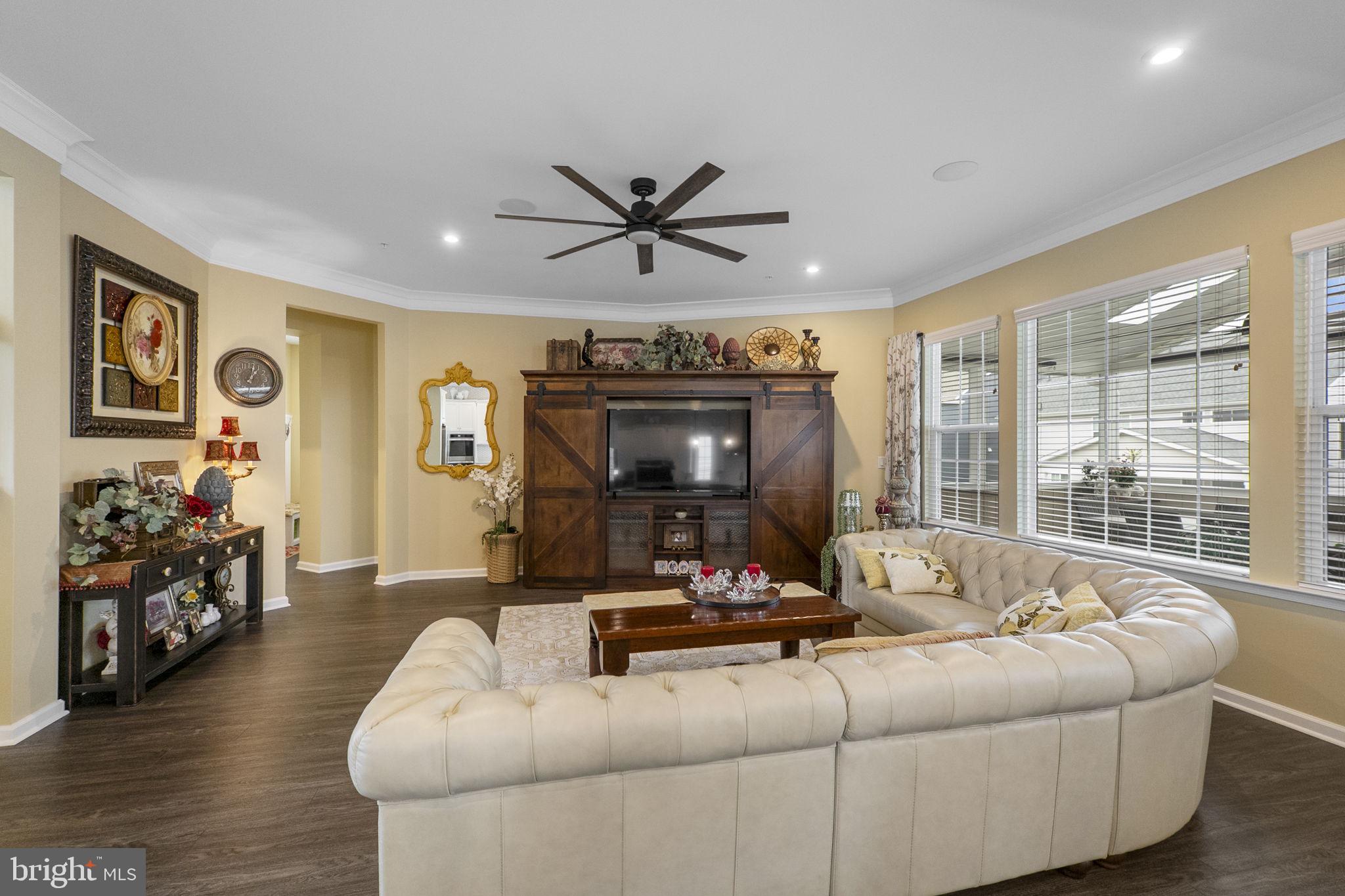 TALLYN RIDGE - Residential