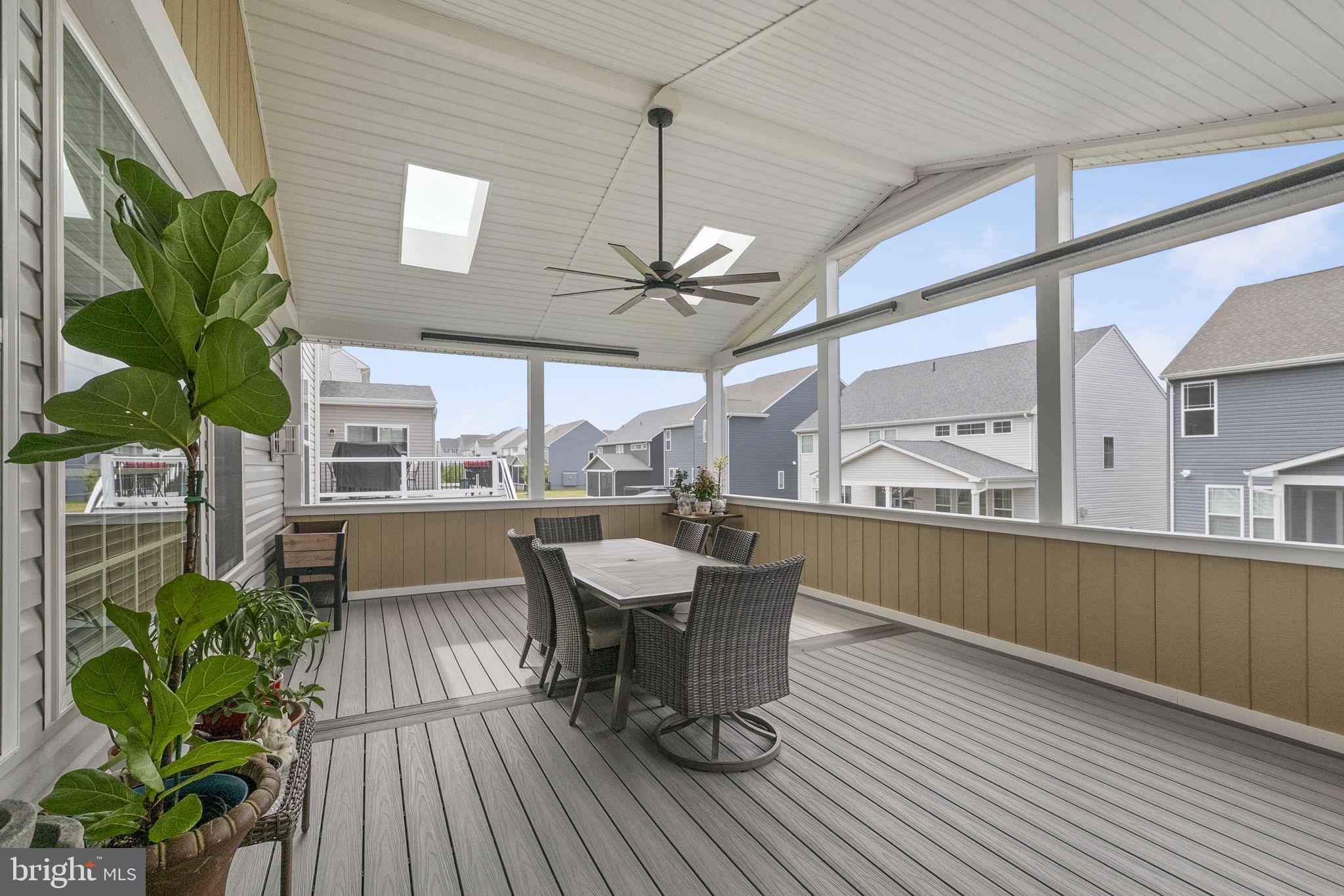 TALLYN RIDGE - Residential