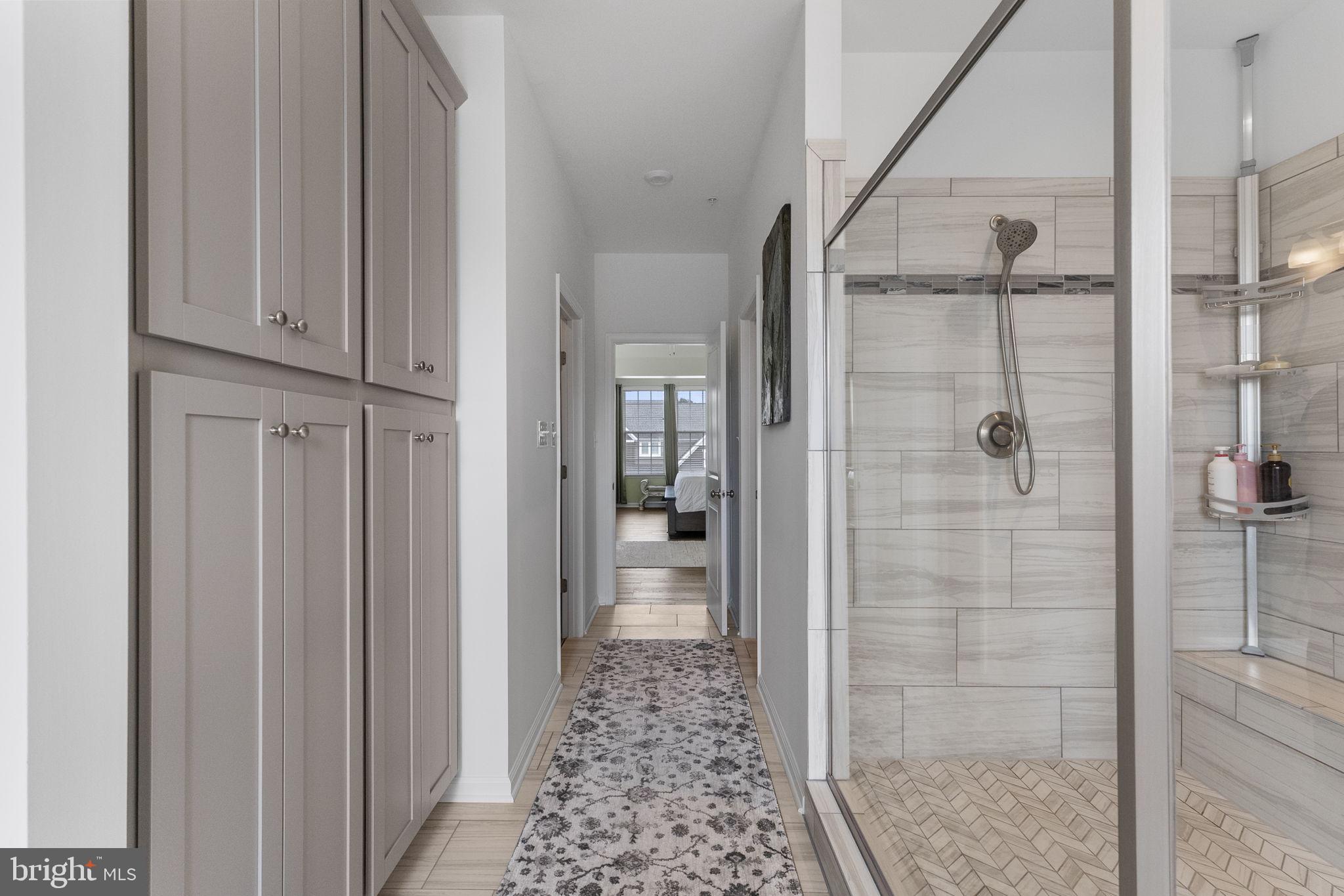 TALLYN RIDGE - Residential