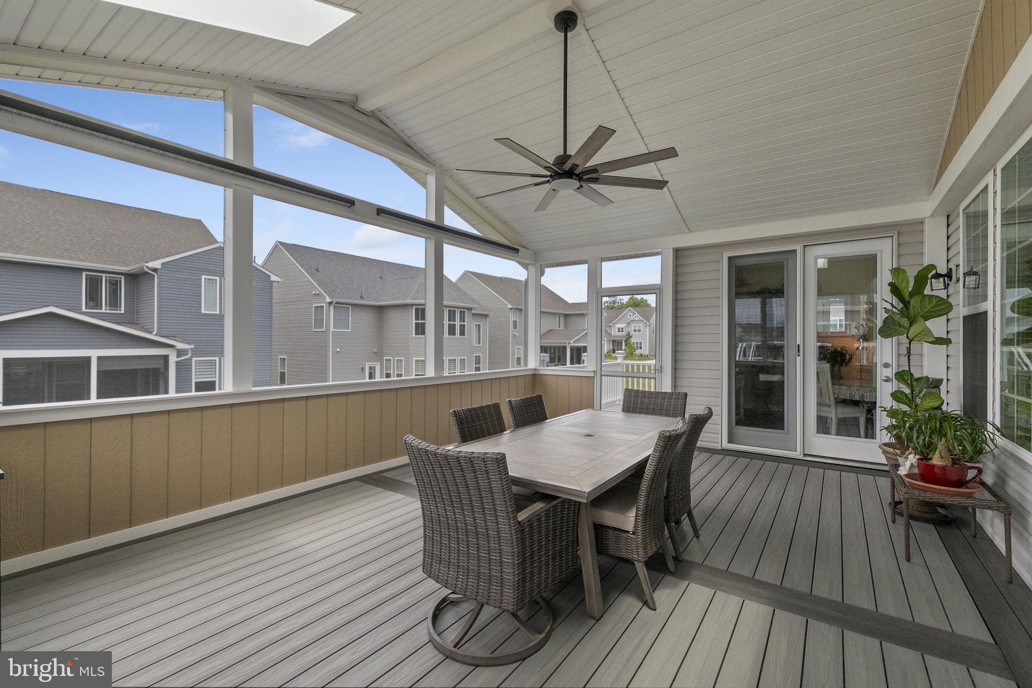 TALLYN RIDGE - Residential