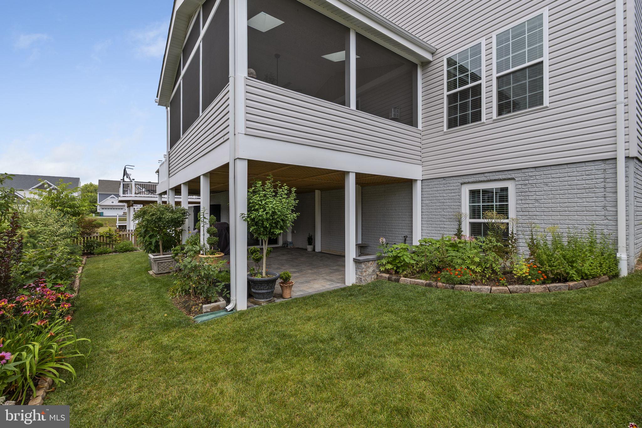TALLYN RIDGE - Residential