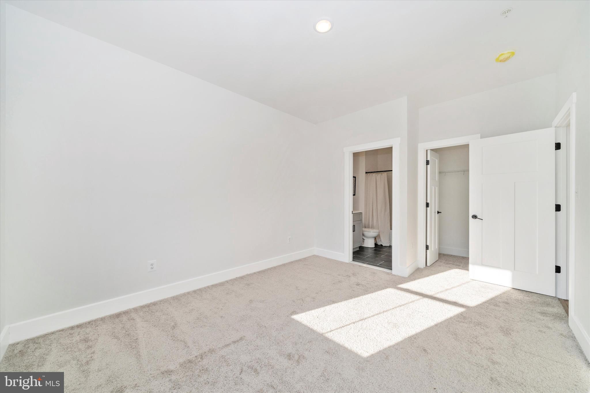 HARWOOD - Residential