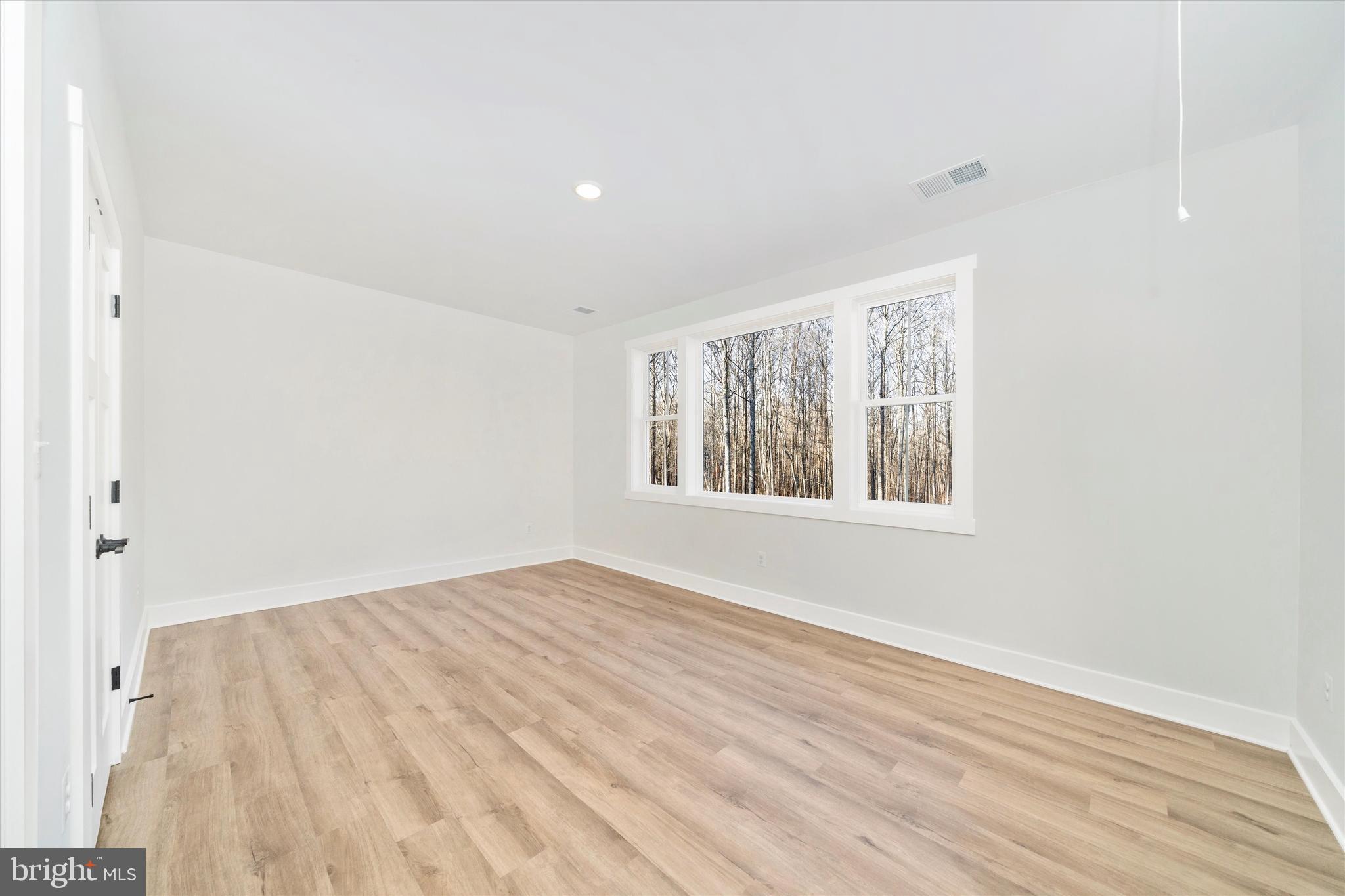 HARWOOD - Residential
