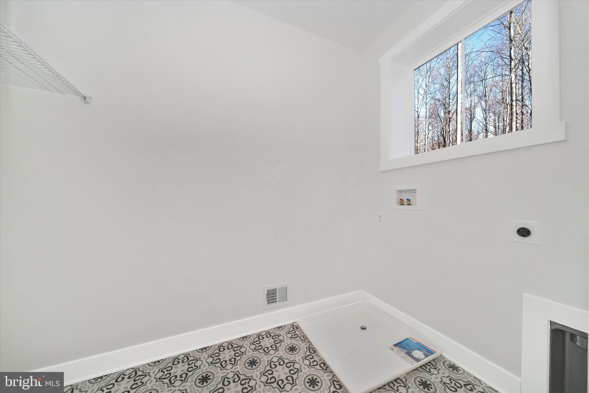HARWOOD - Residential