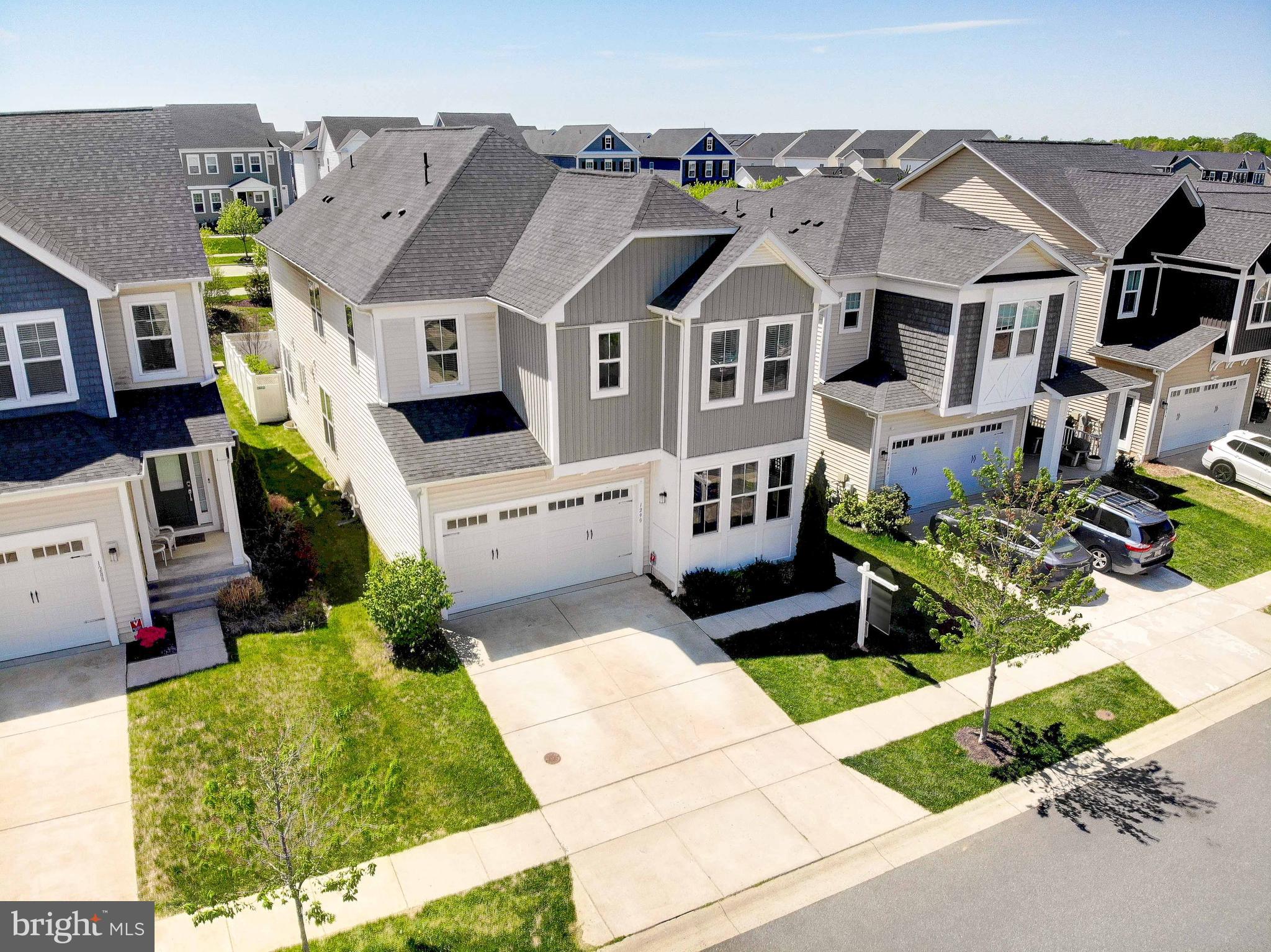 TWO RIVERS - Residential